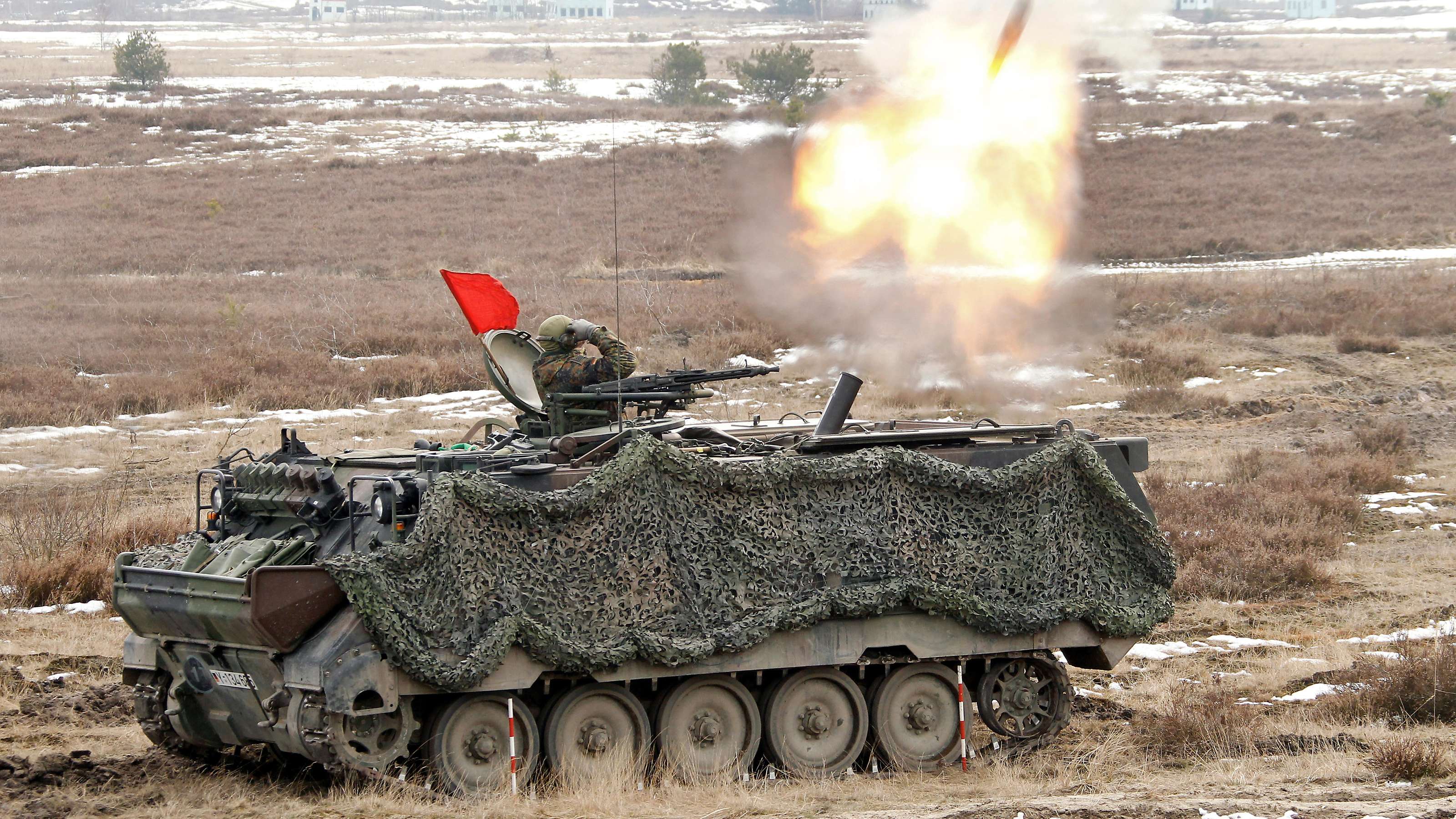 Las AFU recibirán morteros móviles Panzermörser de 120 mm basados en el APC sobre orugas M113, que pueden alcanzar objetivos a una distancia de hasta 6,3 kilómetros Las AFU recibirán morteros móviles Panzermörser de 120 mm basados en el APC sobre orugas M113, que pueden alcanzar objetivos a una distancia de hasta 6,3 kilómetros