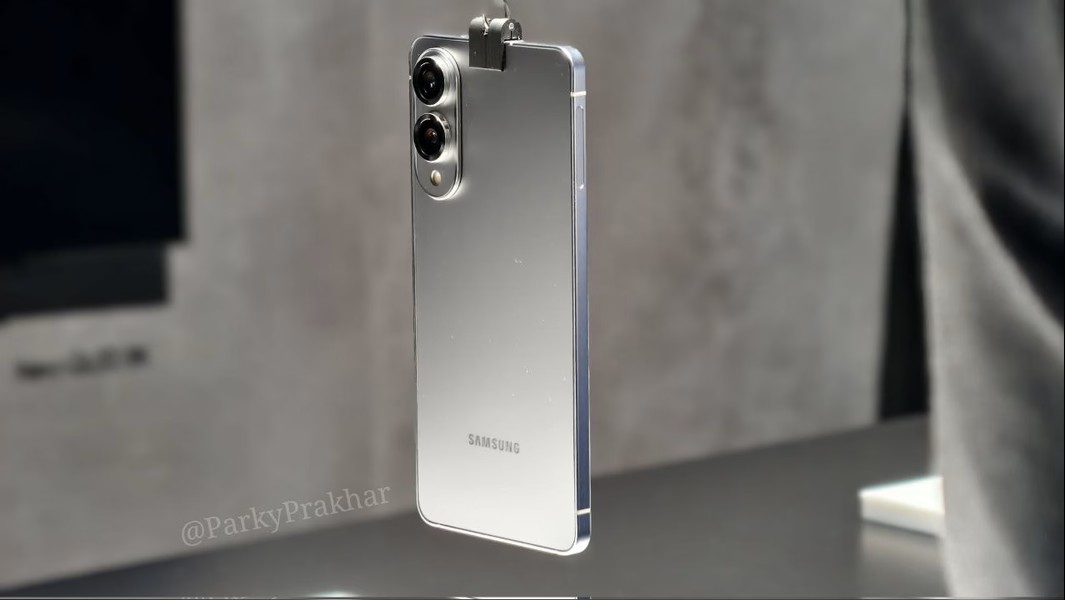 Detalles del Samsung Galaxy S25 Edge desvelados en el Galaxy Unpacked 2025