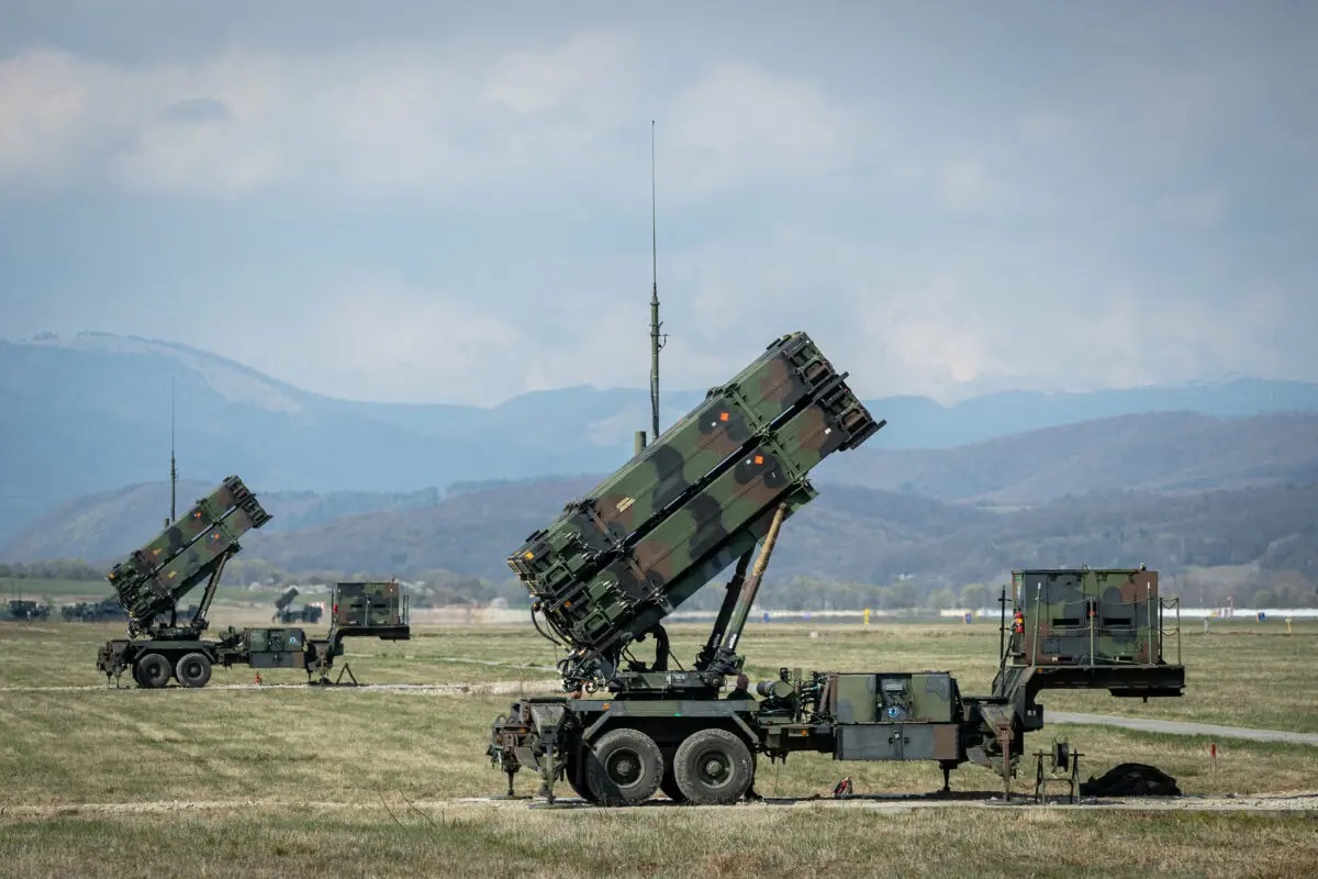 Cierra el cielo de los misiles enemigos: como parte del paquete de ayuda, Estados Unidos transferirá los sistemas de defensa aérea Patriot a Ucrania, que se han solicitado durante mucho tiempo. Cierra el cielo de los misiles enemigos: como parte del paquete de ayuda, Estados Unidos transferirá los sistemas de defensa aérea Patriot a Ucrania, que se han solicitado durante mucho tiempo.