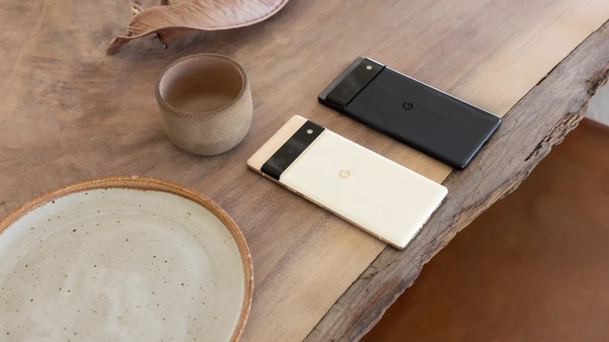 Google ha admitido que los buques insignia Pixel 6 y Pixel 6 Pro no tienen carga rápida de 30W: ¿qué pasa? Google ha admitido que los buques insignia Pixel 6 y Pixel 6 Pro no tienen carga rápida de 30W: ¿qué pasa?