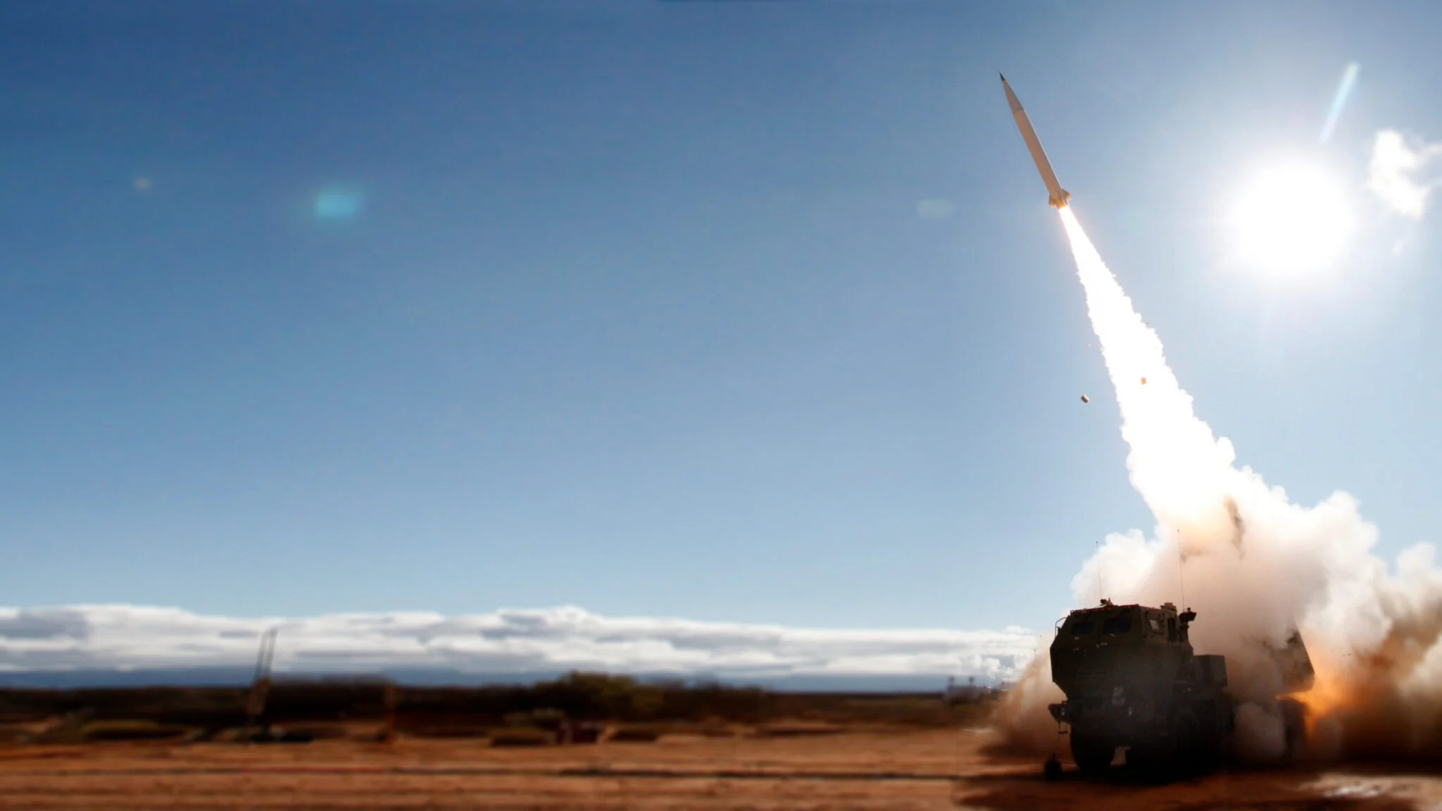 El HIMARS lanzó con éxito un misil PrSM Incremento 1 con un alcance inferior a 85 kilómetros - el proyectil de alta precisión será el sustituto del ATACMS El HIMARS lanzó con éxito un misil PrSM Incremento 1 con un alcance inferior a 85 kilómetros - el proyectil de alta precisión será el sustituto del ATACMS