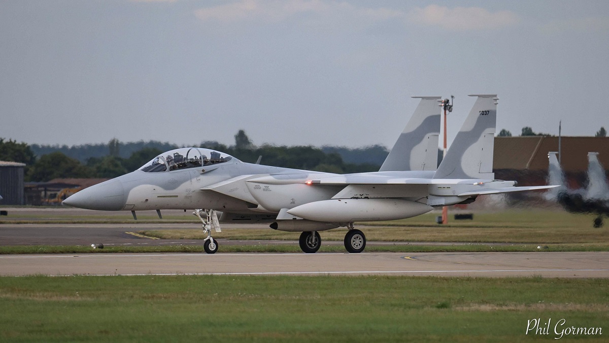 Boeing completa la entrega de cazas F-15QA Eagle a la Real Fuerza Aérea de Qatar en virtud de un contrato de 12.000 millones de dólares Boeing completa la entrega de cazas F-15QA Eagle a la Real Fuerza Aérea de Qatar en virtud de un contrato de 12.000 millones de dólares