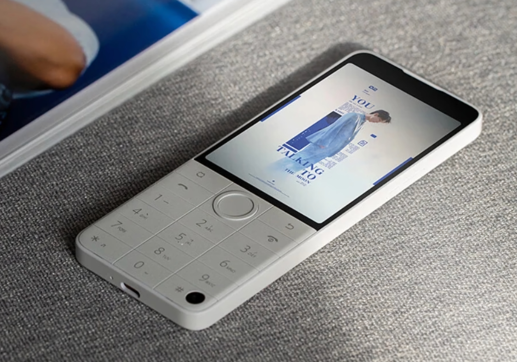 Xiaomi lanza el Qin F22 Pro: un teléfono de botones con chip MediaTek Helio G85, cámara frontal, USB-C y Android 12 por 148 dólares Xiaomi lanza el Qin F22 Pro: un teléfono de botones con chip MediaTek Helio G85, cámara frontal, USB-C y Android 12 por 148 dólares