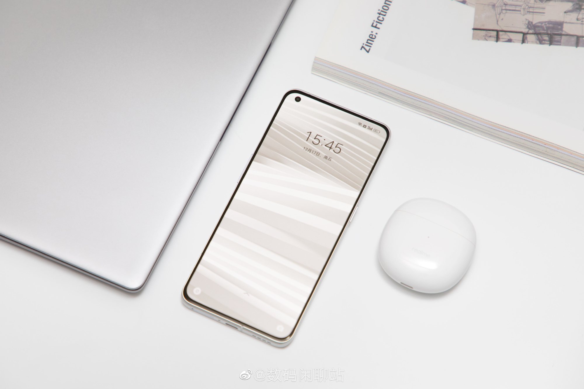 Realme GT2 Pro Master Edition apareció en una nueva imagen: una pantalla "con fugas" sin redondeos y biseles delgados Realme GT2 Pro Master Edition apareció en una nueva imagen: una pantalla "con fugas" sin redondeos y biseles delgados