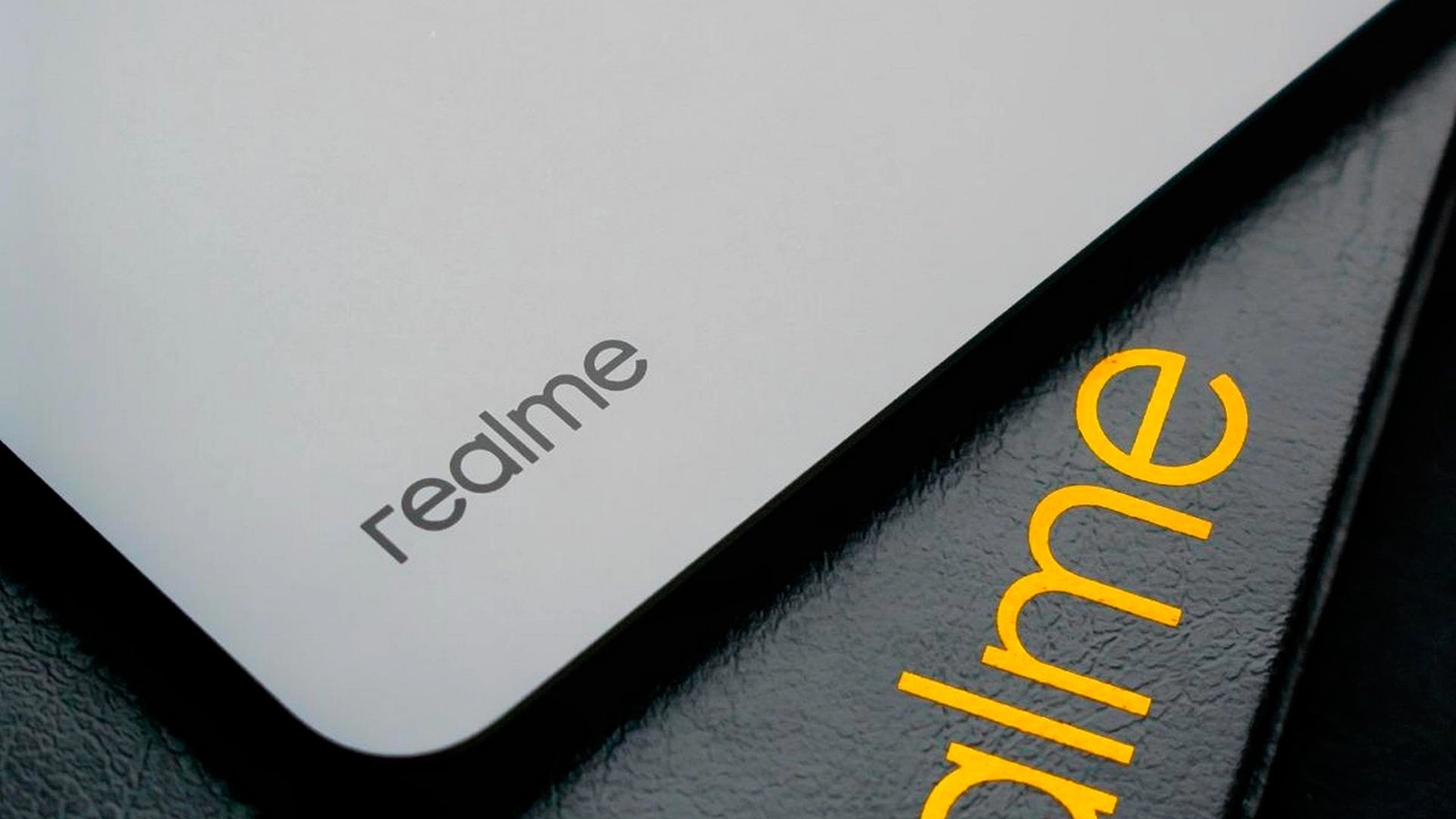 Realme promete un smartphone plegable económico Realme promete un smartphone plegable económico
