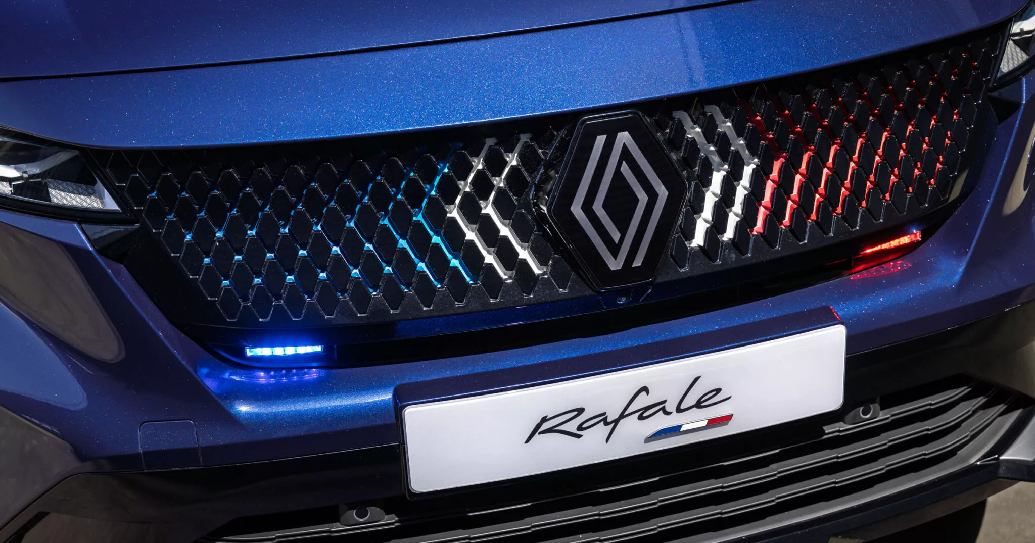 Renault Rafale: Alquiler de lujo para el Jefe de Estado Renault Rafale: El nuevo buque insignia del Garaje Presidencial