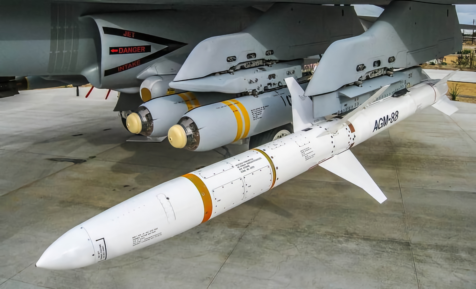 RevengeFor lanzó una oportunidad para enviar un mensaje a los rusos en un misil AGM-88 HARM por 10.000 dólares, puede destruir el Pantzir-S1 SAM, así como el Tor, Buk o S-400 SAMs RevengeFor lanzó una oportunidad para enviar un mensaje a los rusos en un misil AGM-88 HARM por 10.000 dólares, puede destruir el Pantzir-S1 SAM, así como el Tor, Buk o S-400 SAMs