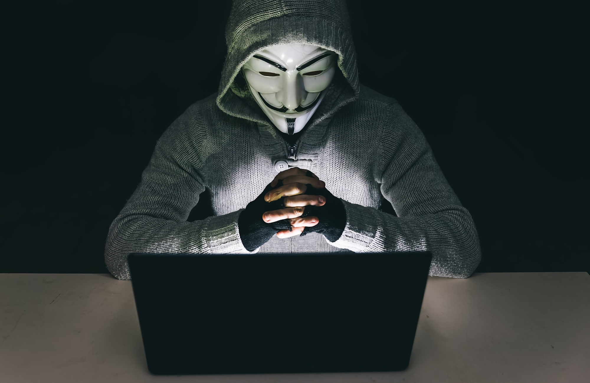 Piratas informáticos anónimos piratearon Roskomnadzor y cargaron 800 GB de archivos departamentales en la red 