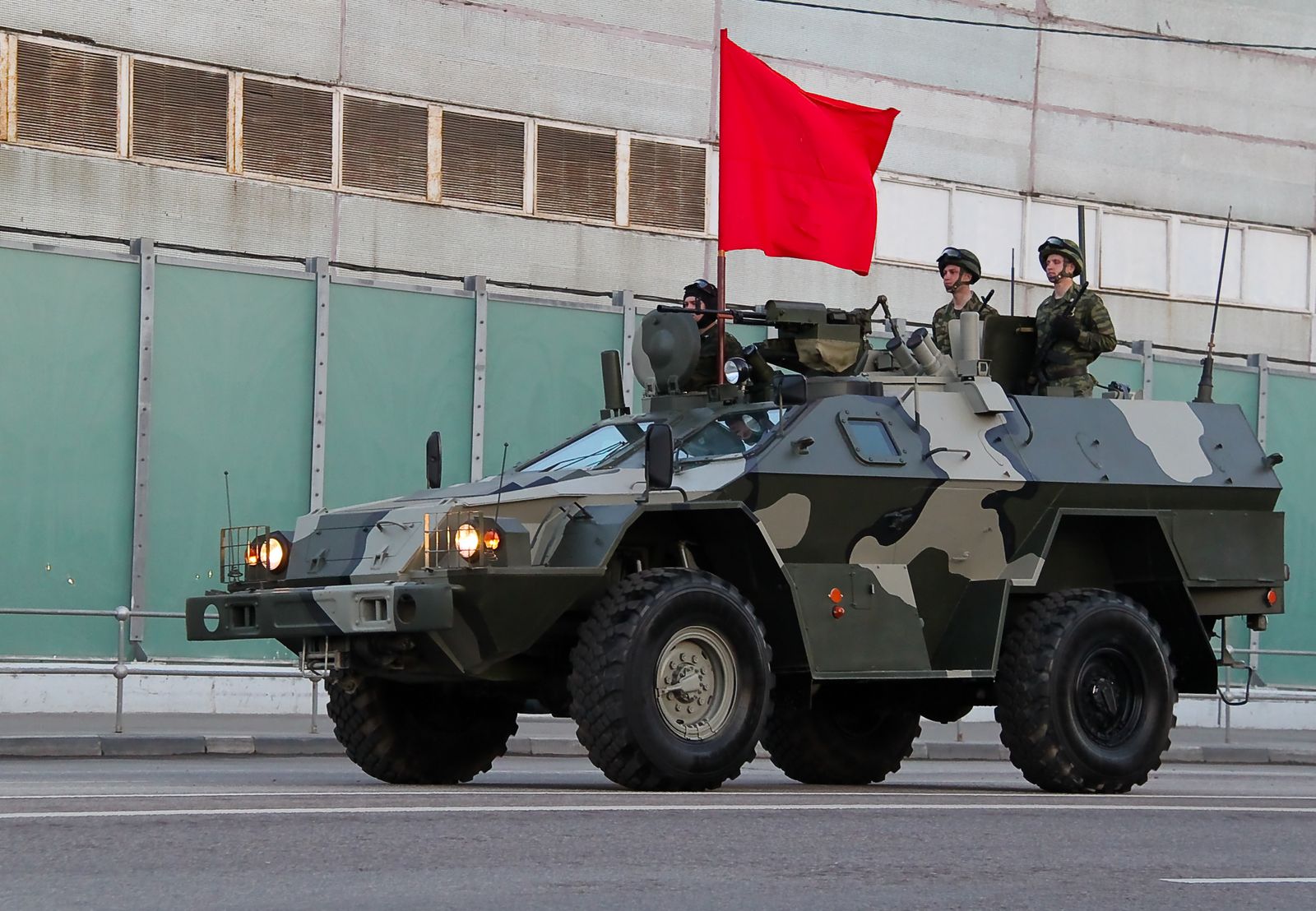 Las fuerzas armadas ucranianas se incautaron de un raro vehículo blindado ruso BPM-97 "Vystrel Las fuerzas armadas ucranianas se incautaron de un raro vehículo blindado ruso BPM-97 "Vystrel