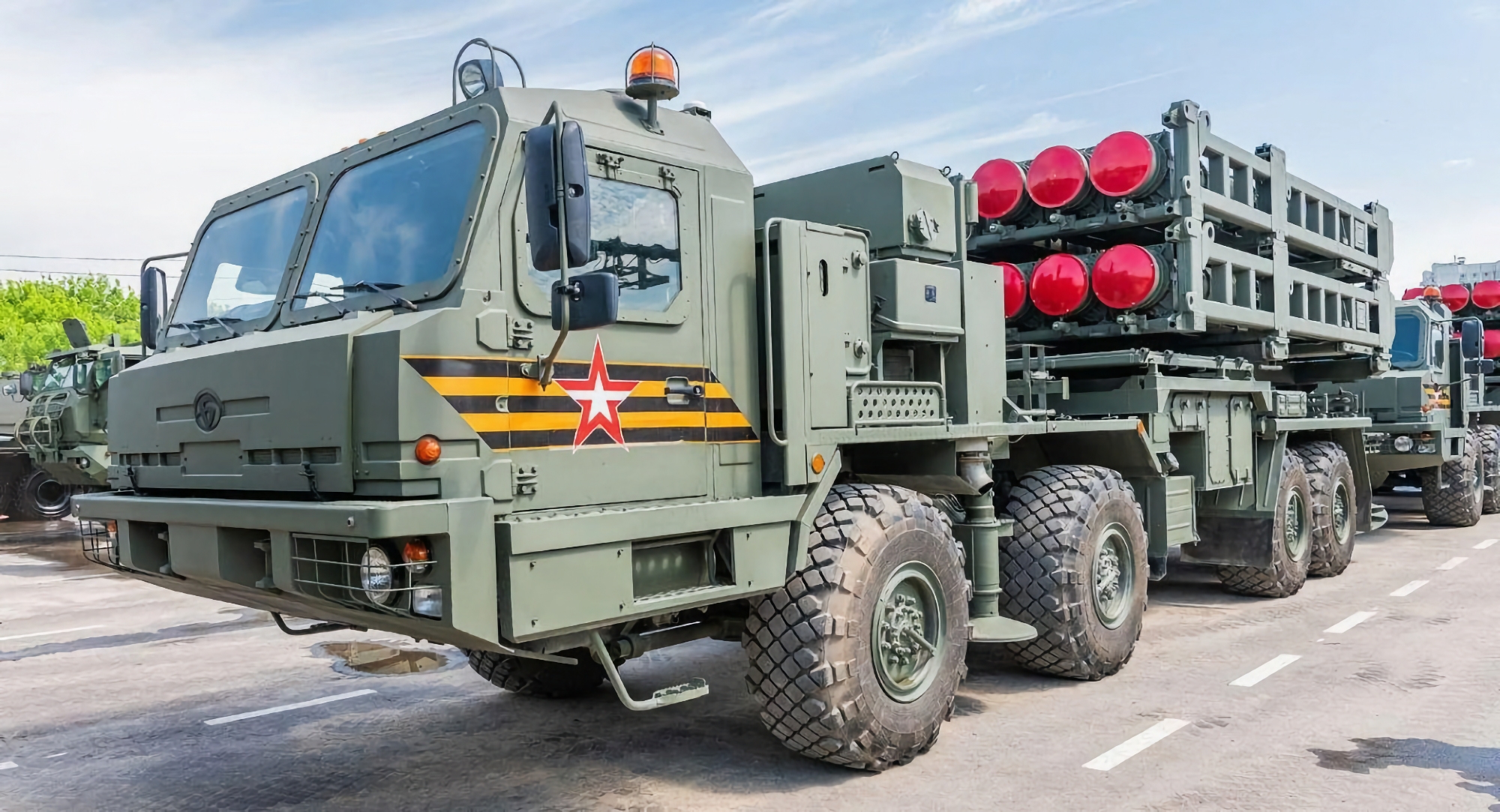 Dos drones FPV ucranianos destruyeron un moderno sistema SAM ruso S-350 Vityaz S-350 valorado en más de 135.000.000 de dólares (vídeo) Dos drones FPV ucranianos destruyeron un moderno sistema SAM ruso S-350 Vityaz S-350 valorado en más de 135.000.000 de dólares (vídeo)