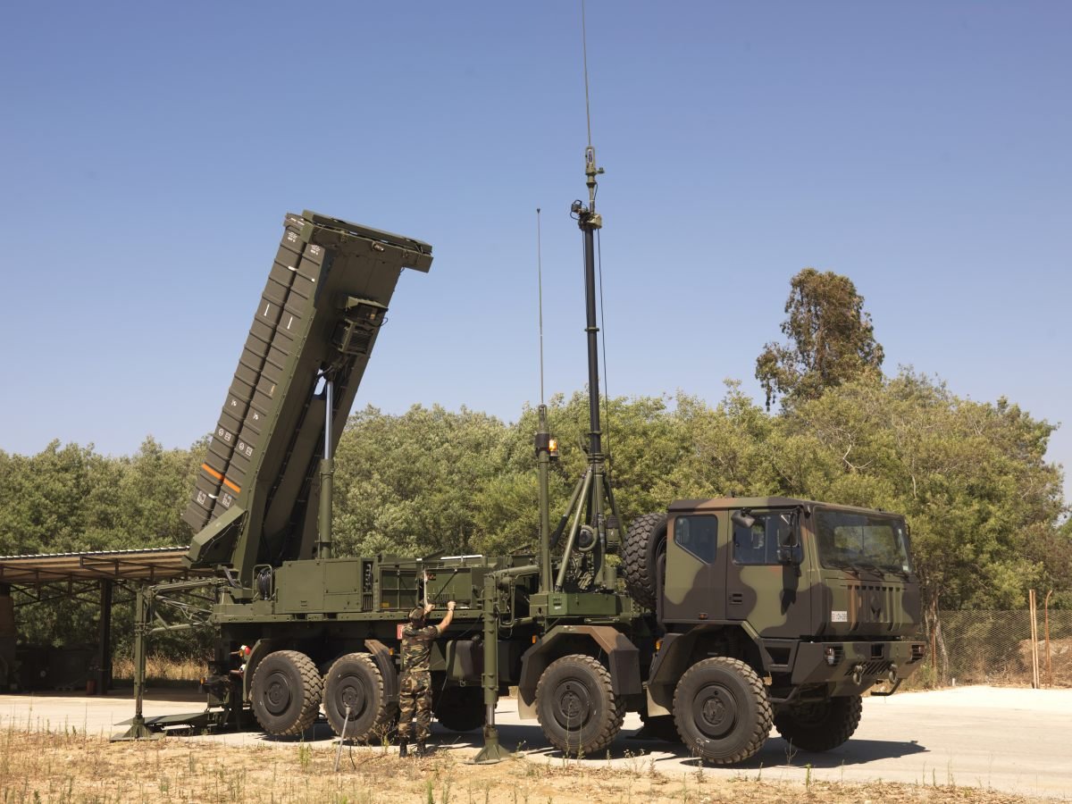 Italia y Francia ultiman la preparación del sistema de defensa antiaérea SAMP/T para su envío a Ucrania Italia y Francia ultiman la preparación del sistema de defensa antiaérea SAMP/T para su envío a Ucrania