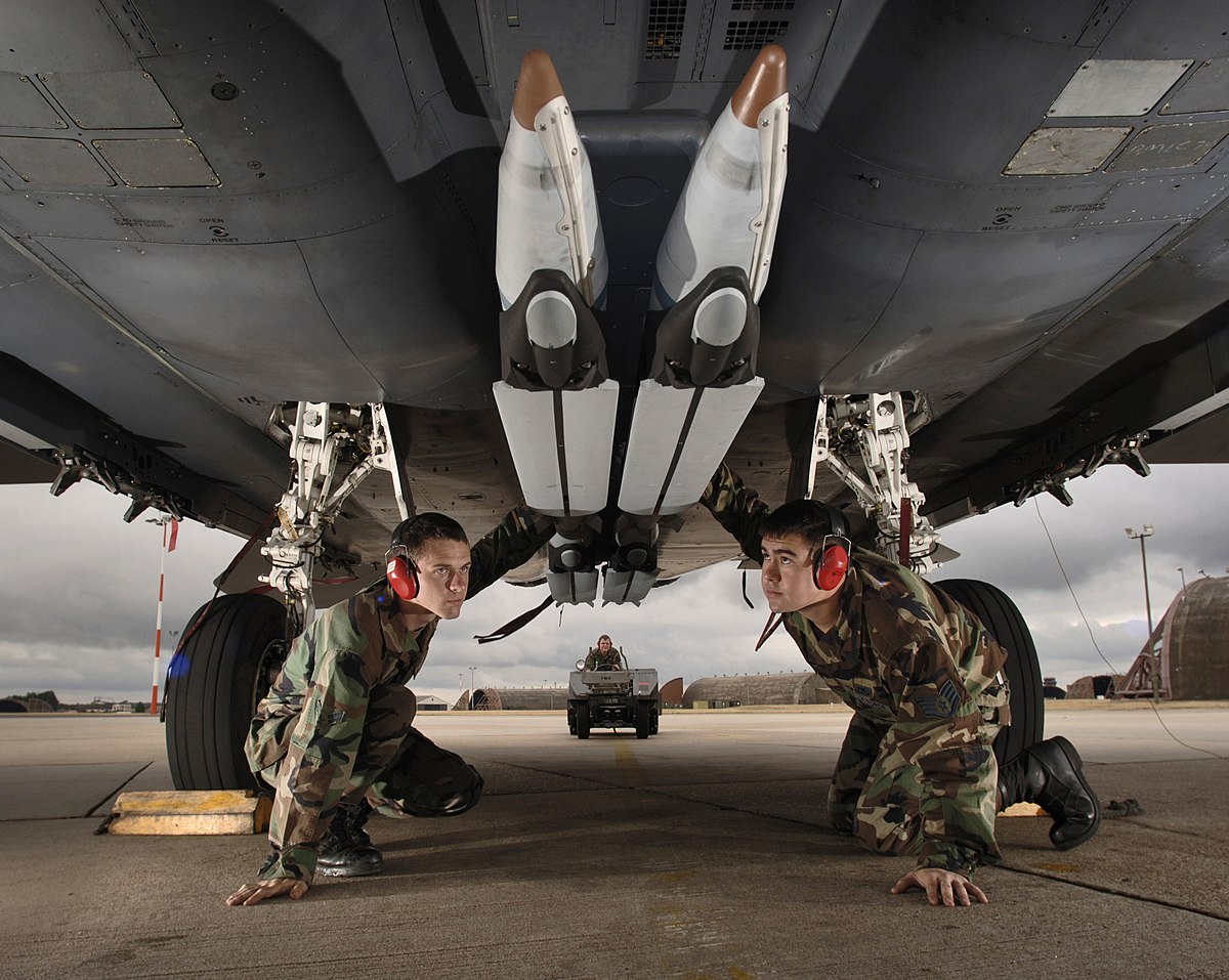 Los aviones ucranianos han empezado a utilizar bombas GBU-39/B SDB resistentes a los dispositivos rusos de guerra electrónica Los aviones ucranianos han empezado a utilizar bombas GBU-39/B SDB resistentes a los dispositivos rusos de guerra electrónica