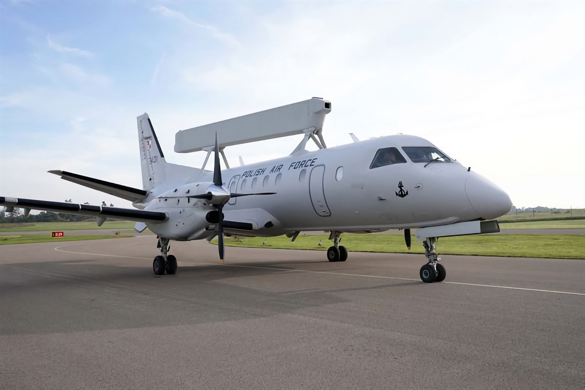 Polonia recibe el primer avión de detección y control radar de largo alcance Saab 340B AEW-300