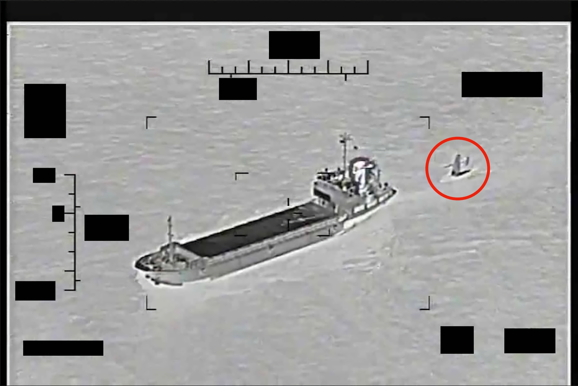 Irán intentó apoderarse de un buque estadounidense no tripulado Saildrone Explorer en el Golfo Pérsico, la patrullera USS Thunderbolt y el helicóptero MH-60S Sea Hawk fueron enviados tras él Irán intentó apoderarse de un buque estadounidense no tripulado Saildrone Explorer en el Golfo Pérsico, la patrullera USS Thunderbolt y el helicóptero MH-60S Sea Hawk fueron enviados tras él