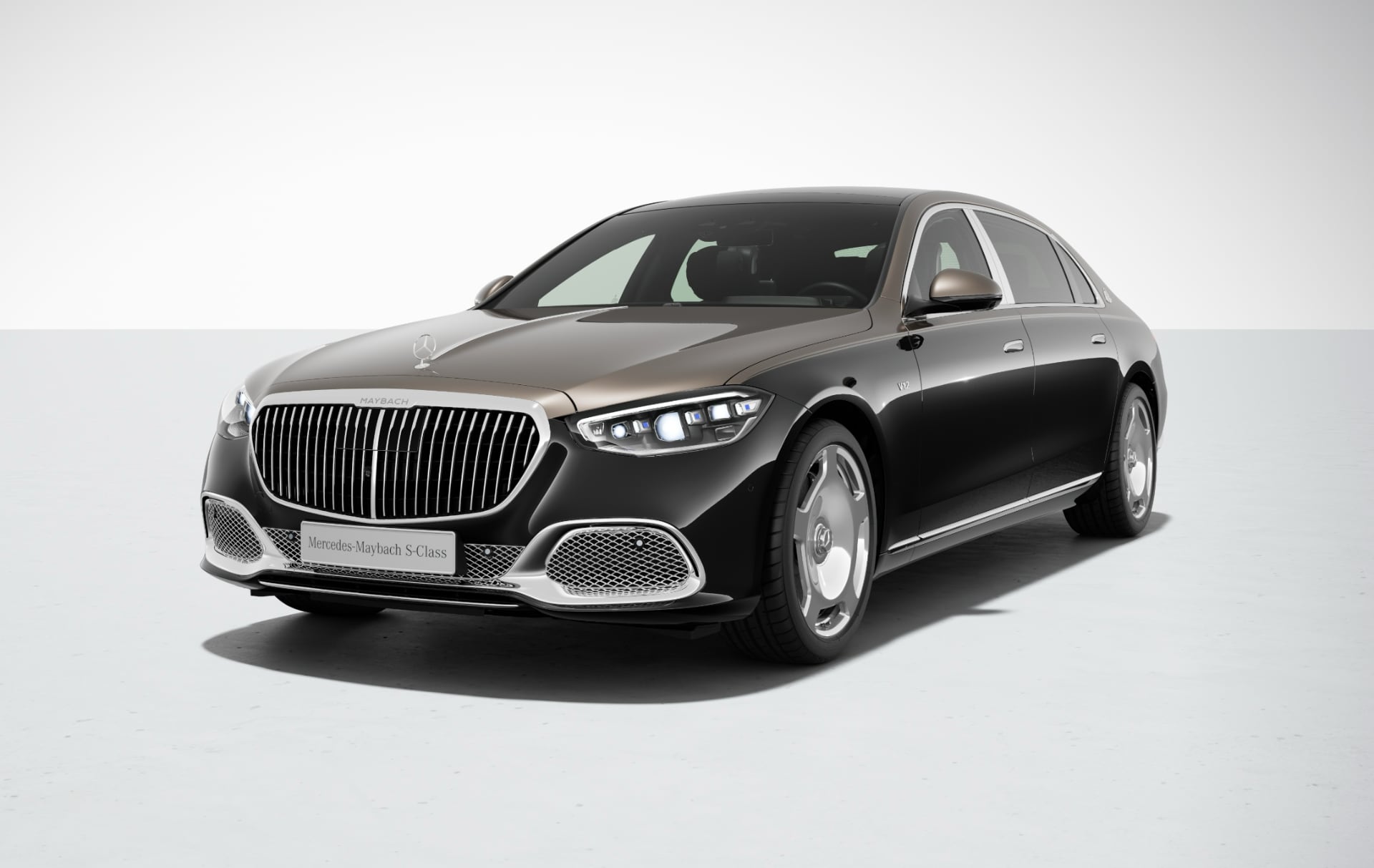Dentro de la evolución impulsada por la tecnología de Mercedes-Benz Mercedes-Benz: Pionero en la intersección de lujo y tecnología