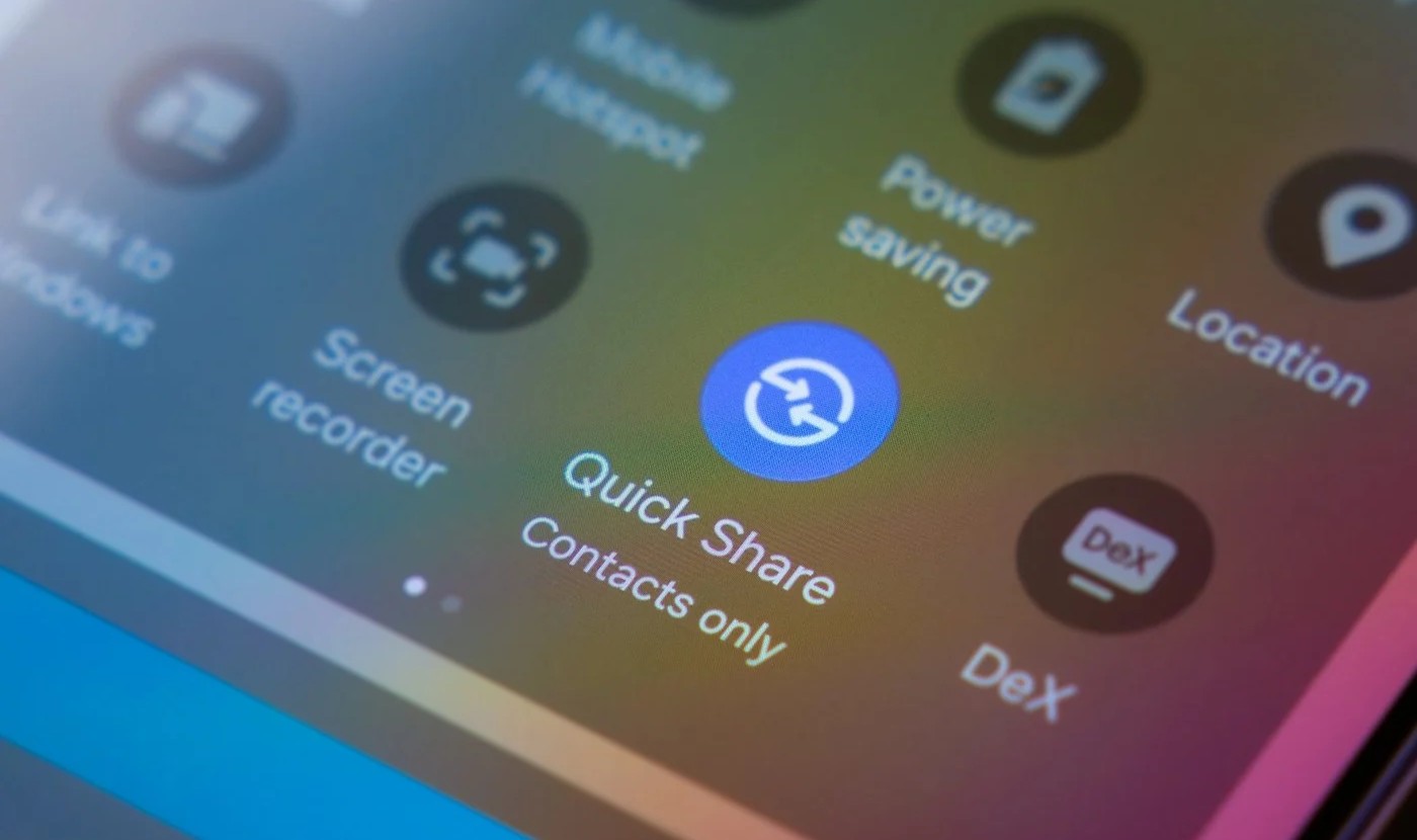 Todo sobre el nuevo icono Quick Share en los ajustes rápidos de Samsung Samsung actualiza el panel de ajustes rápidos: Introducción a Quick Share