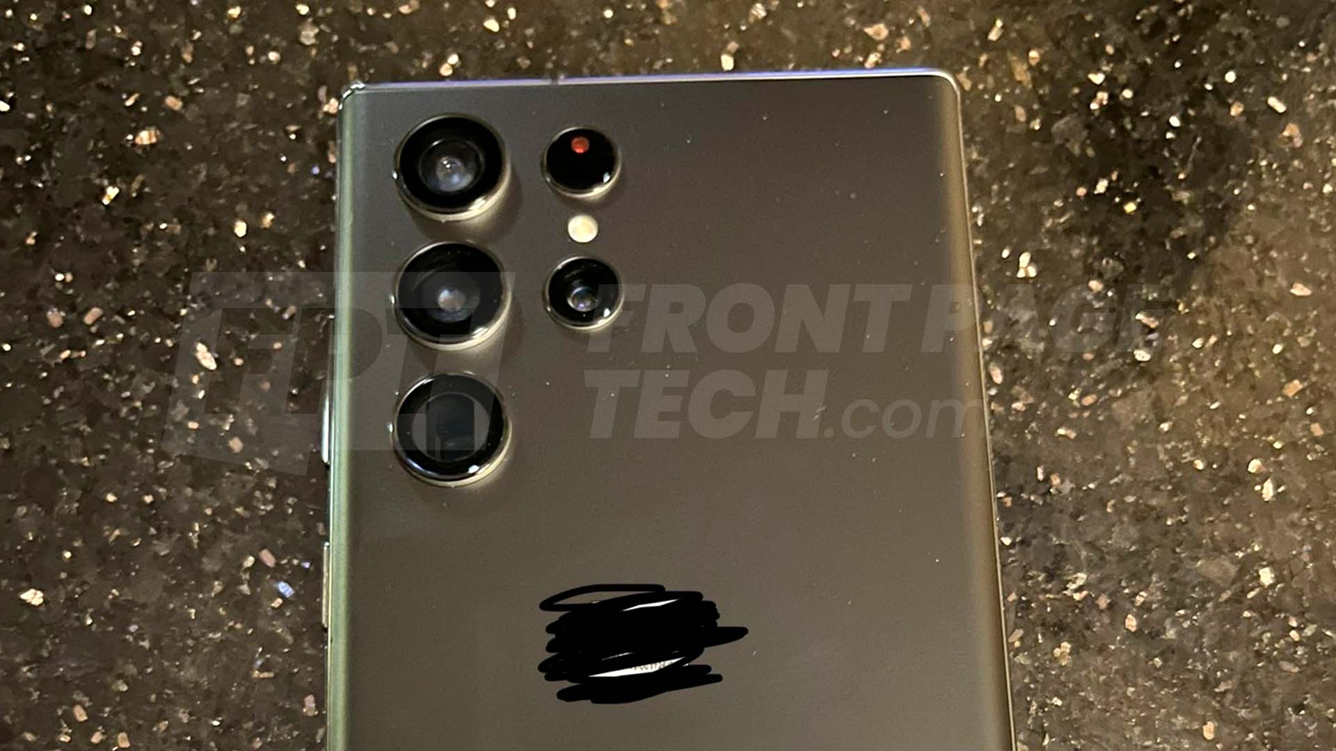 " Fotos en directo del Samsung Galaxy S22 Ultra: diseño tipo Galaxy Note, S Pen integrado y cámara cuádruple sin salientes " Fotos en directo del Samsung Galaxy S22 Ultra: diseño tipo Galaxy Note, S Pen integrado y cámara cuádruple sin salientes
