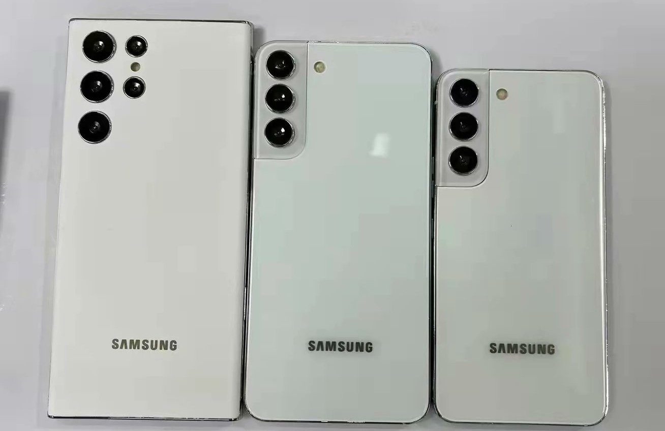 Otra fuga a gran escala: los tres buques insignia de la línea Samsung Galaxy S22 se mostraron en la foto y el video Otra fuga a gran escala: los tres buques insignia de la línea Samsung Galaxy S22 se mostraron en la foto y el video