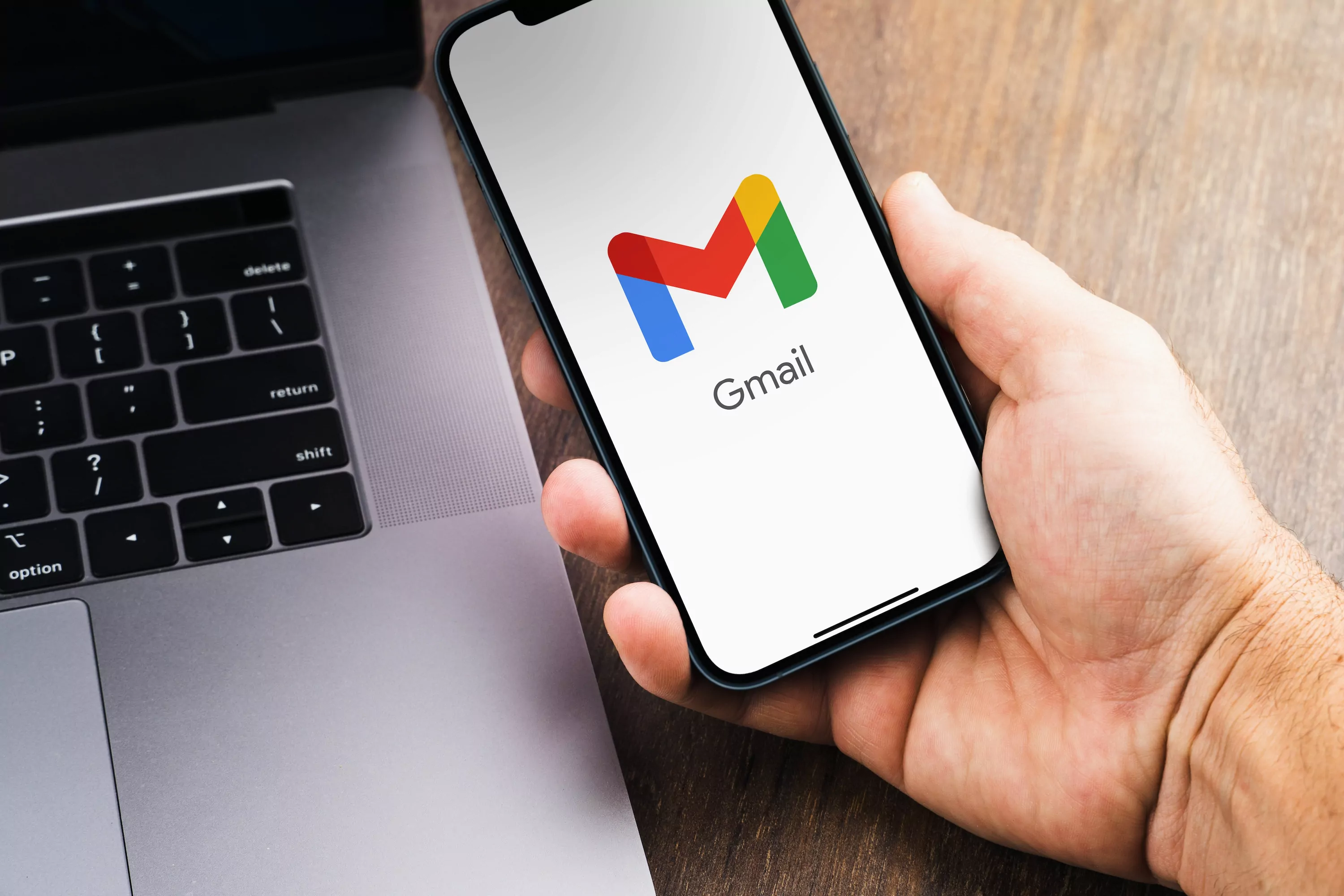Del sobre a la M: análisis del rediseño del logotipo de Gmail La transformación de Gmail: Historia y evolución del logotipo
