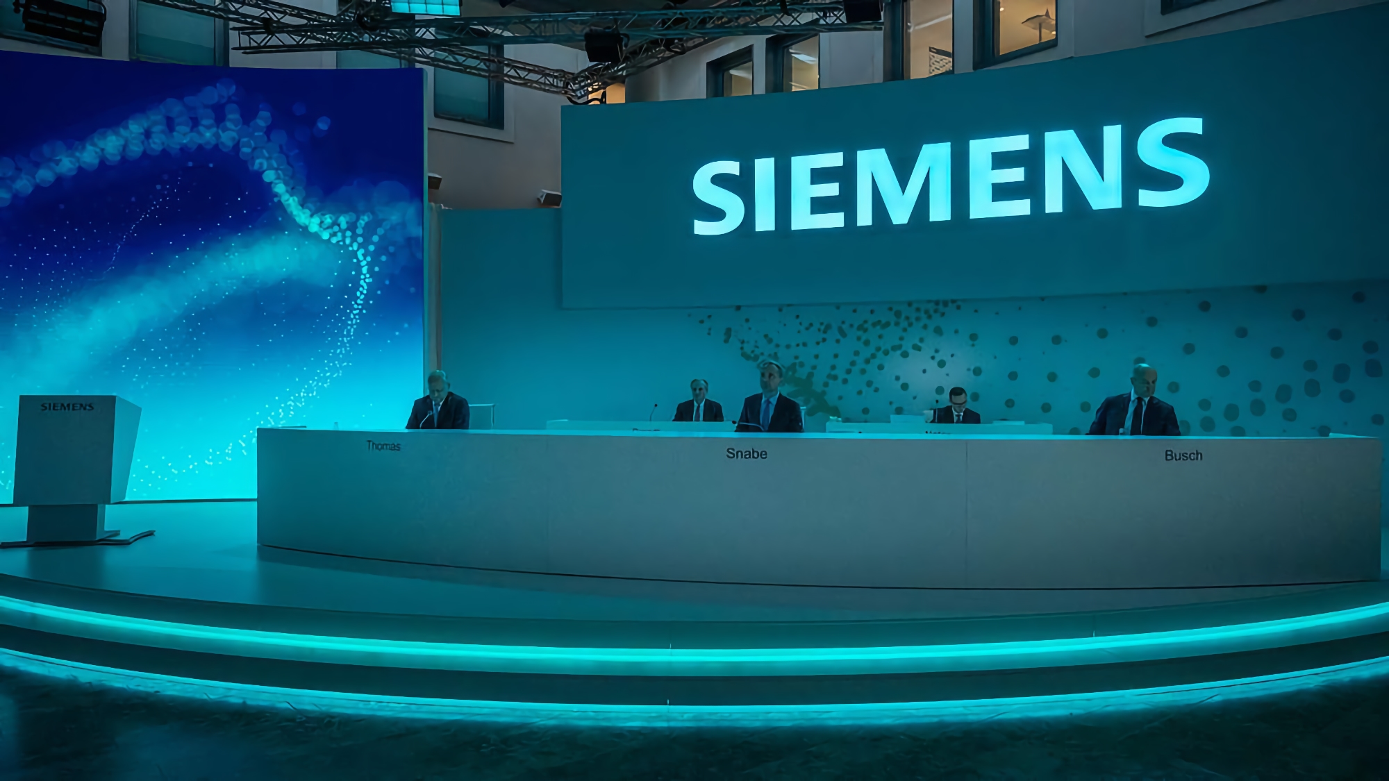 La empresa alemana Siemens condenó la guerra en Ucrania y anunció su retirada del mercado ruso La empresa alemana Siemens condenó la guerra en Ucrania y anunció su retirada del mercado ruso