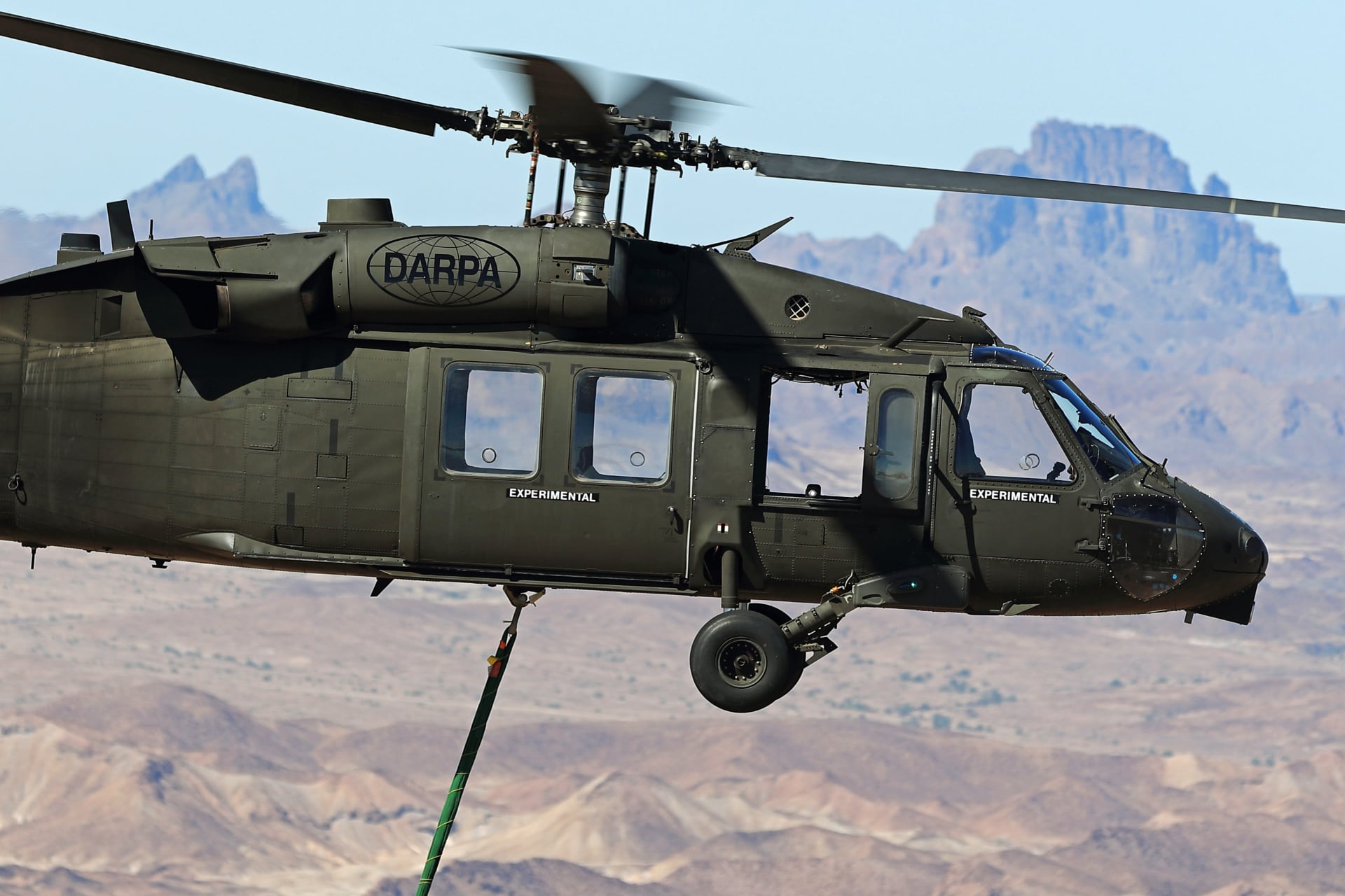 Vuelo de innovación: visión general del helicóptero Sikorsky UH-60M Black Hawk