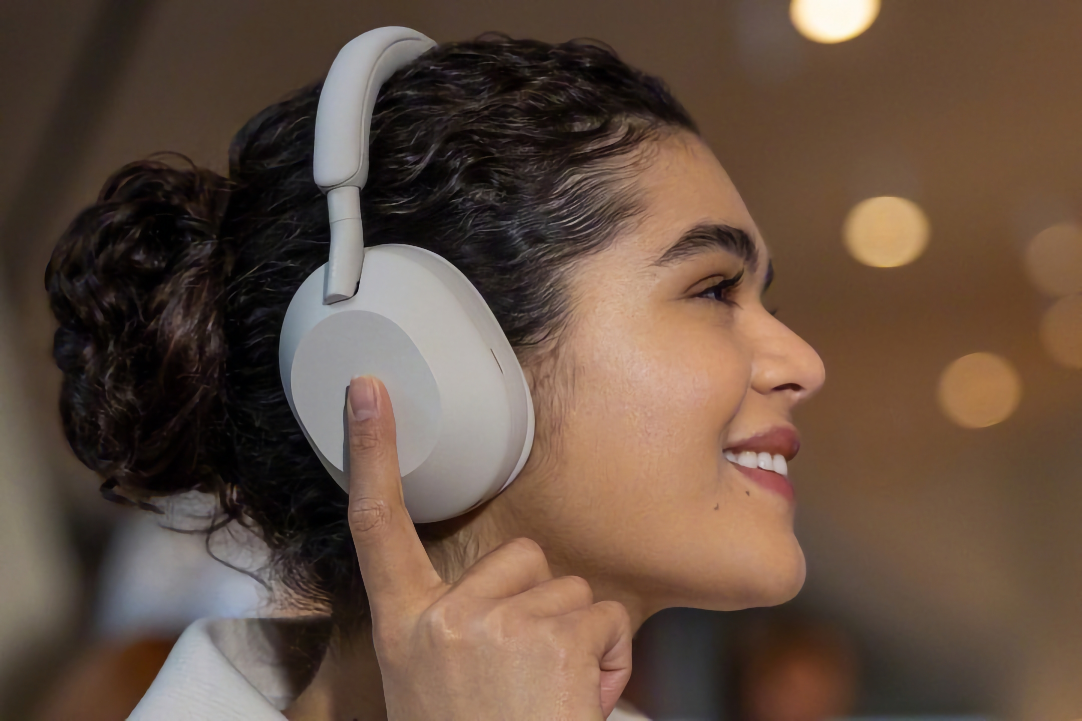 Sony WH-1000XM5 con una actualización de software ganó Head Tracking y soporte LDAC cuando se conecta a varios dispositivos Sony WH-1000XM5 con una actualización de software ganó Head Tracking y soporte LDAC cuando se conecta a varios dispositivos