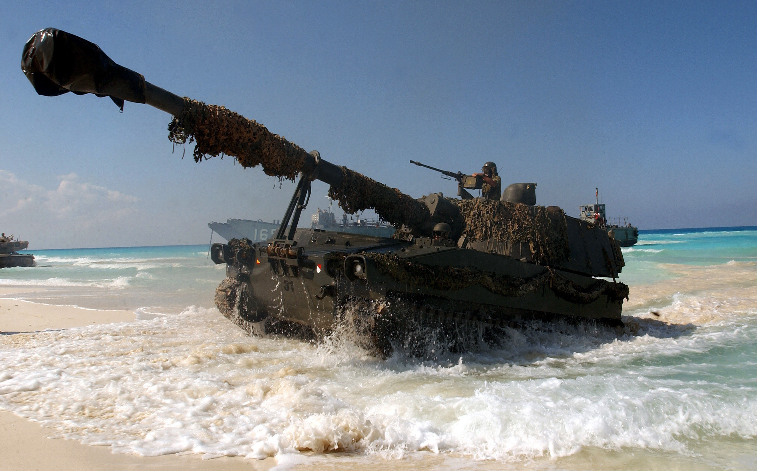 España actualiza el obús autopropulsado M109 A5E de 155 mm con un sistema de navegación híbrido con GPS España actualiza el obús autopropulsado M109 A5E de 155 mm con un sistema de navegación híbrido con GPS