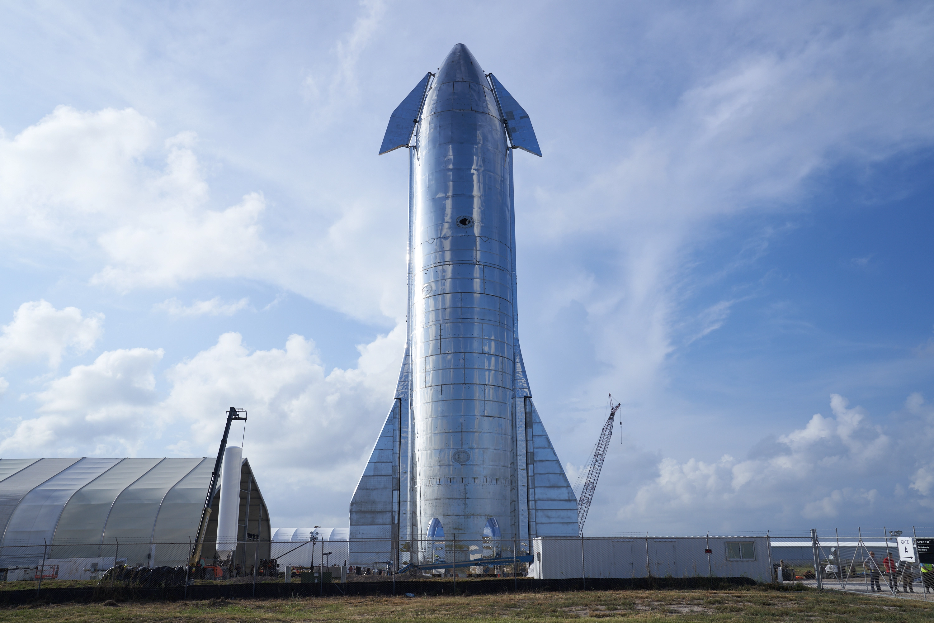 SpaceX planea aterrizar la nave estelar en la Luna a finales de 2023