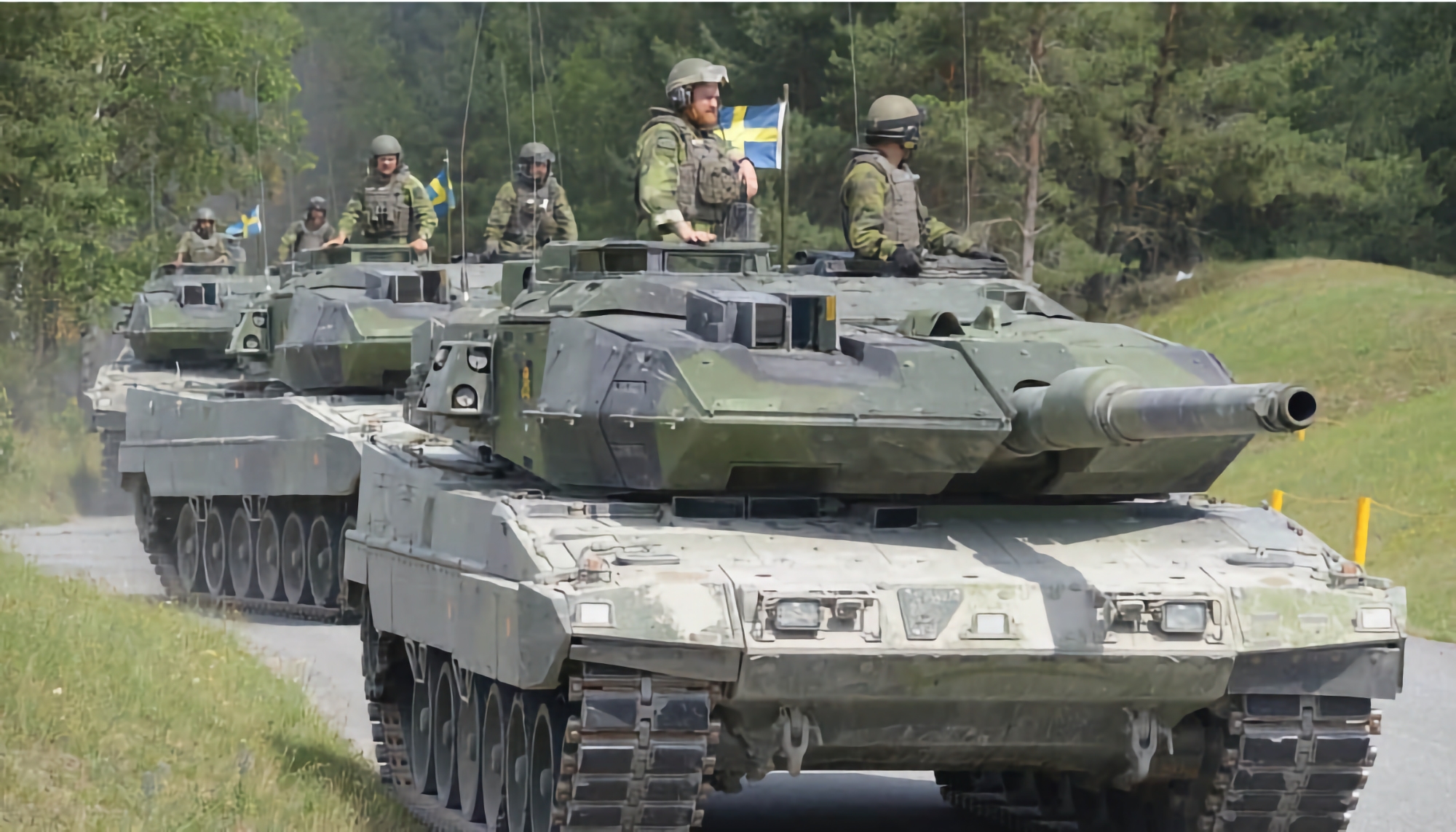 Suecia ha transferido a Ucrania 10 carros de combate Stridsvagn 122, una versión modernizada del Leopard 2A5 alemán. Suecia ha transferido a Ucrania 10 carros de combate Stridsvagn 122, una versión modernizada del Leopard 2A5 alemán.