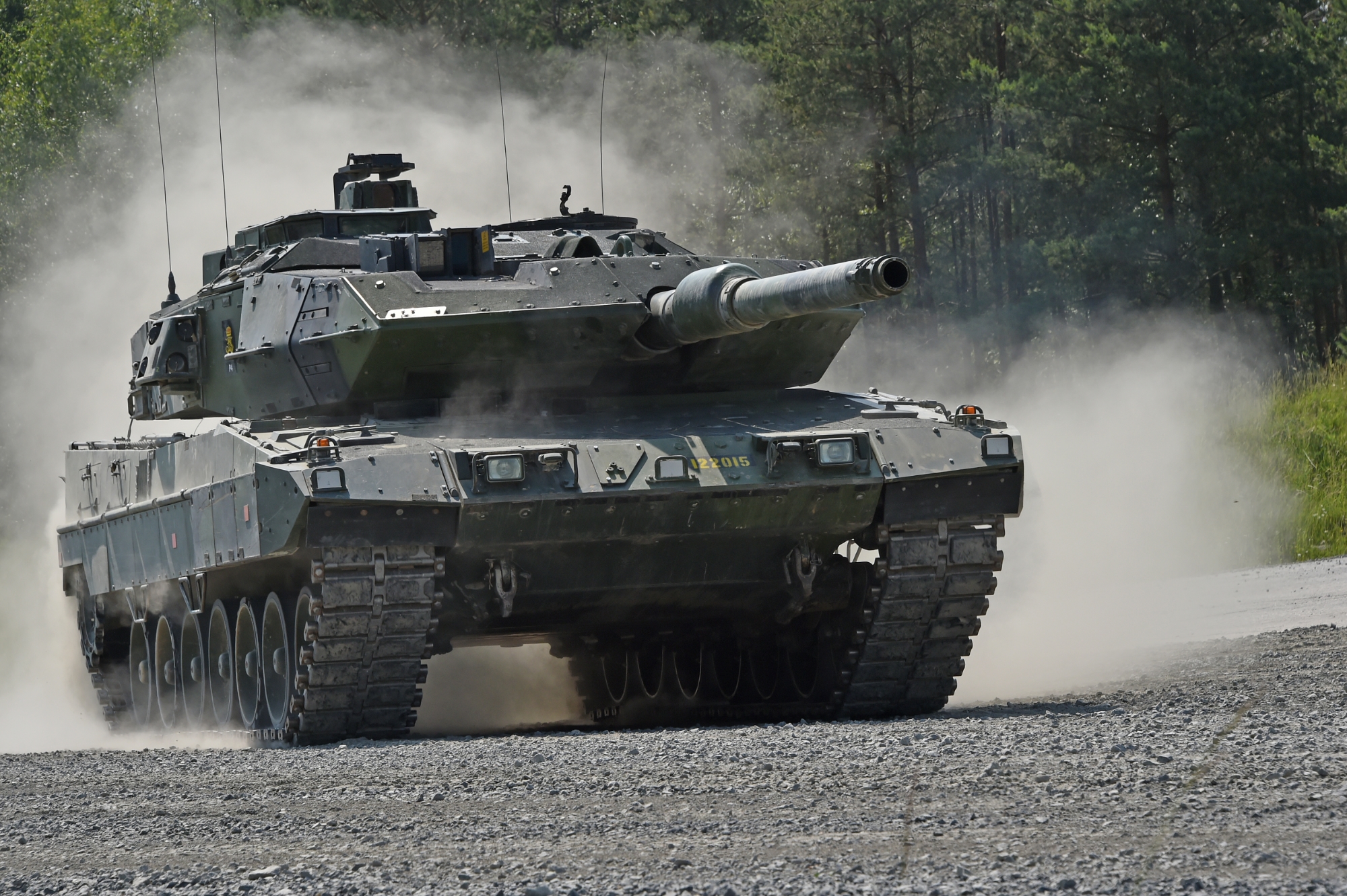 Der Spiegel: Suecia regalará a Ucrania 10 carros Stridsvagn 122, una versión mejorada del Leopard 2A5 Der Spiegel: Suecia regalará a Ucrania 10 carros Stridsvagn 122, una versión mejorada del Leopard 2A5