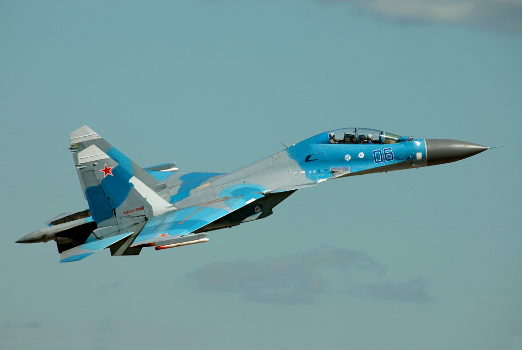Paracaidistas ucranianos derribaron un caza ruso Su-30 y destruyeron un avión de ataque blindado Su-25 Paracaidistas ucranianos derribaron un caza ruso Su-30 y destruyeron un avión de ataque blindado Su-25