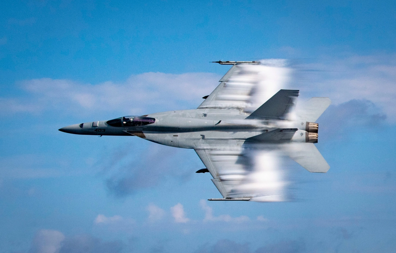 Boeing recibe 2.000 millones de dólares para modernizar el F/A-18 Super Hornet y el EA-18G Growler Boeing recibe 2.000 millones de dólares para modernizar el F/A-18 Super Hornet y el EA-18G Growler