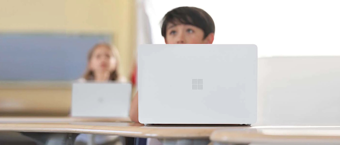 Surface Laptop SE: el primer portátil con Windows 11 SE de Microsoft y el modelo más barato de la gama Surface Surface Laptop SE: el primer portátil con Windows 11 SE de Microsoft y el modelo más barato de la gama Surface
