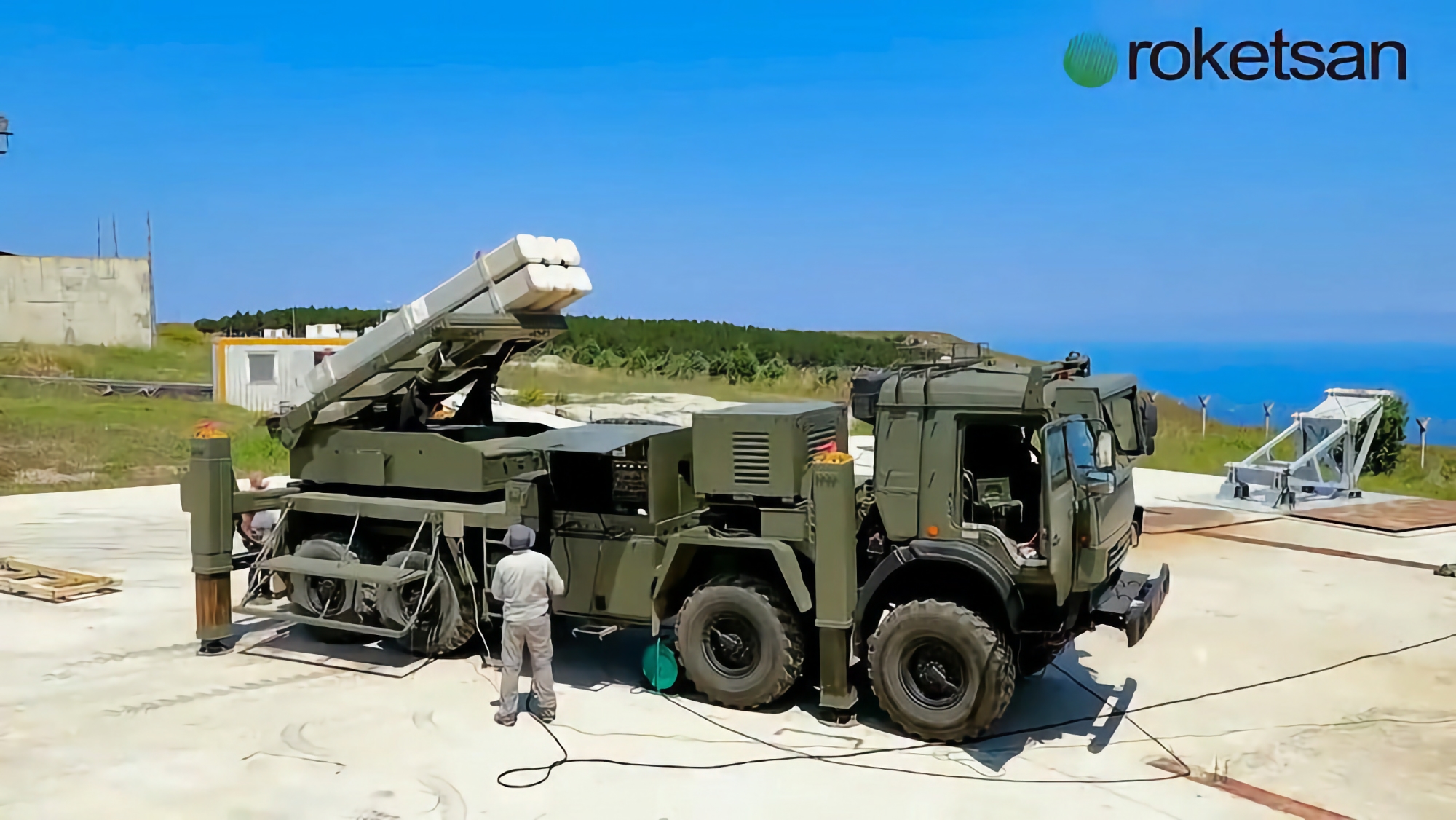 Las AFU mostraron cómo utilizar los MLRS turcos con misiles de alta precisión TRLG-230, que pueden ser guiados por el UAV Bayraktar TB2 Las AFU mostraron cómo utilizar los MLRS turcos con misiles de alta precisión TRLG-230, que pueden ser guiados por el UAV Bayraktar TB2
