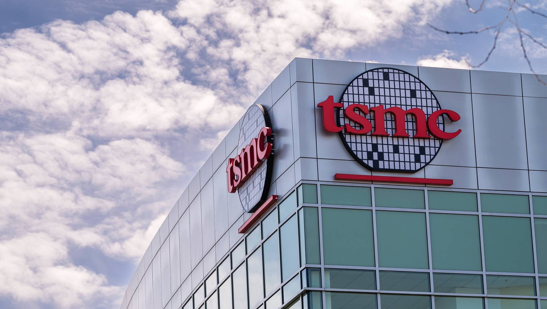 Las políticas de Trump pueden hacer que TSMC reconsidere sus planes de lanzar sus plantas en EEUU Las políticas de Trump pueden hacer que TSMC reconsidere sus planes de lanzar sus plantas en EEUU