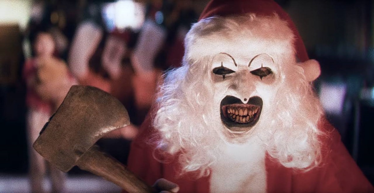 Papá Noel con un hacha: se ha publicado el primer tráiler de "Terrorífico 3", donde el payaso Art crea un ambiente navideño terrorífico y sangriento Papá Noel con un hacha: se ha publicado el primer tráiler de "Terrorífico 3", donde el payaso Art crea un ambiente navideño terrorífico y sangriento