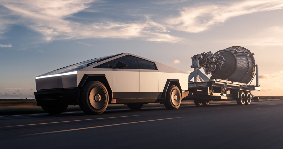 Tesla y la ingeniería espacial: Un cibercamión remolca el motor de un cohete Tesla Cybertruck al siguiente nivel: remolcar un motor cohete