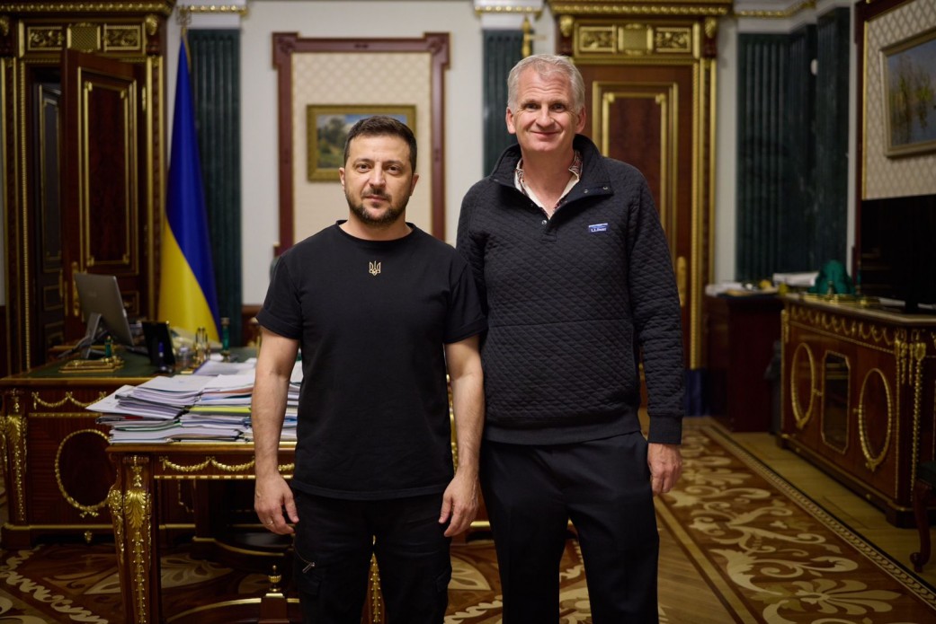 El reconocido historiador Timothy Snyder es embajador de United24 y recaudará fondos para "Shakhed Trapper" El reconocido historiador Timothy Snyder es embajador de United24 y recaudará fondos para "Shakhed Trapper"