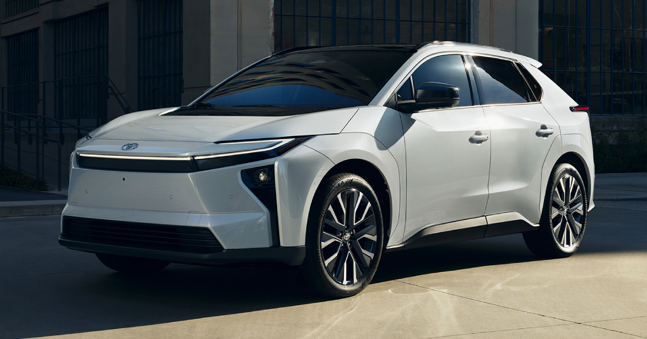 Evolución de la serie eléctrica: qué hay de nuevo en el Toyota bZ actualizado Nuevo aspecto: El renovado Toyota bZ innova en movilidad sostenible