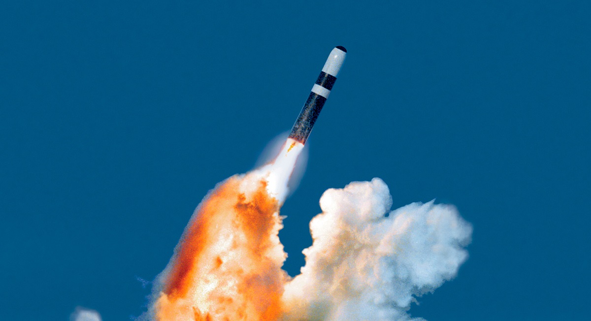 El Departamento de Defensa de EE.UU. ha destinado 2.180 millones de dólares al mantenimiento de los sistemas de guiado de los misiles balísticos intercontinentales Trident II. El Departamento de Defensa de EE.UU. ha destinado 2.180 millones de dólares al mantenimiento de los sistemas de guiado de los misiles balísticos intercontinentales Trident II.