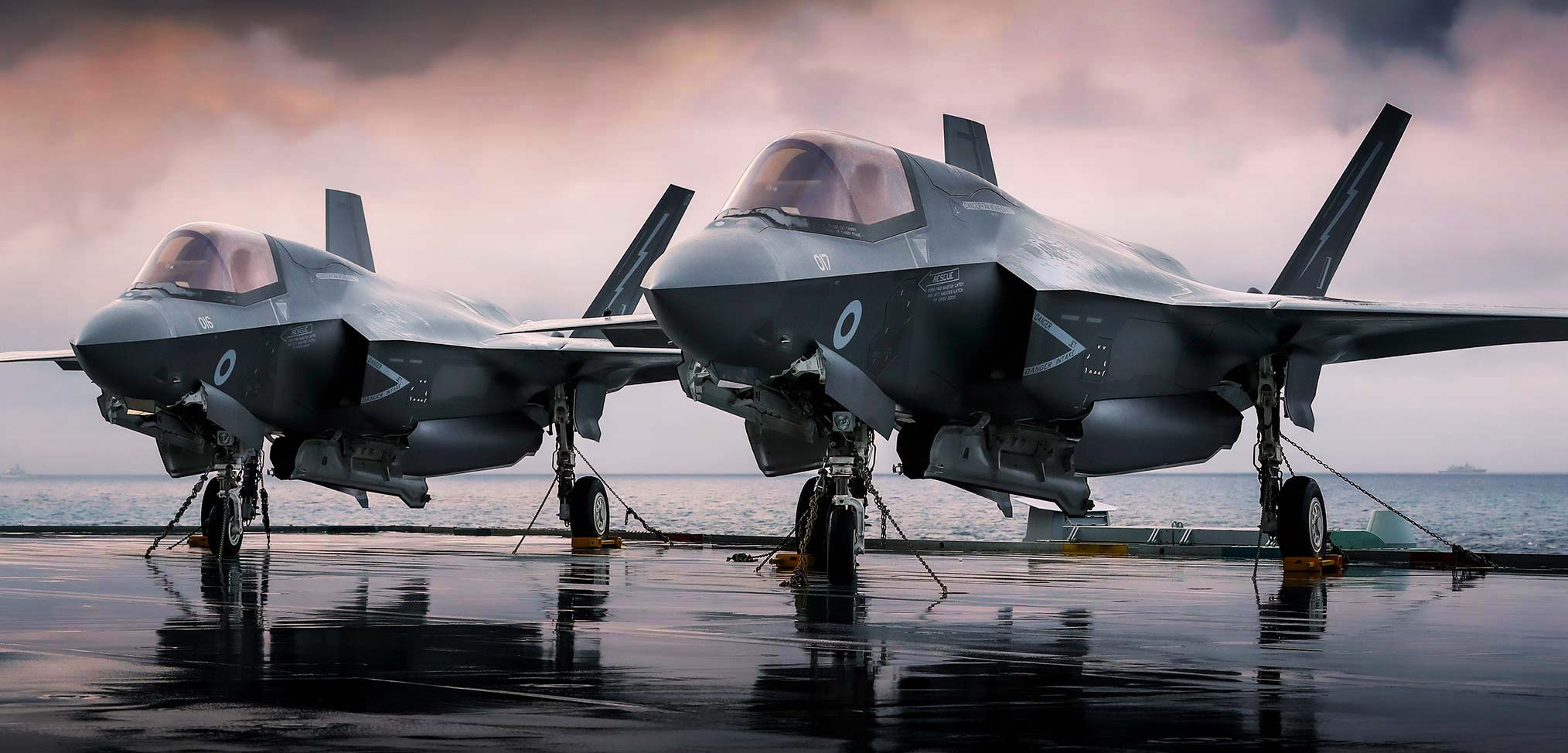 La Real Fuerza Aérea Británica trasladará los cazas Eurofighter Typhoon y F-35 Lightning II a aeropuertos regionales por primera vez desde la Segunda Guerra Mundial La Real Fuerza Aérea Británica trasladará los cazas Eurofighter Typhoon y F-35 Lightning II a aeropuertos regionales por primera vez desde la Segunda Guerra Mundial