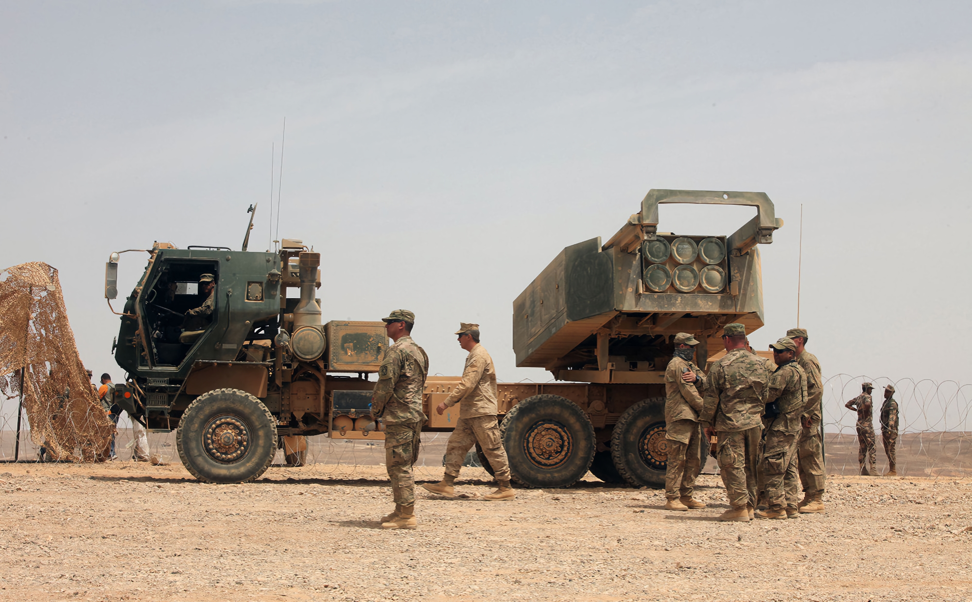 Moderna defensa aérea, misiles para HIMARS y más artillería: EE. UU. prepara nuevo paquete de ayuda militar de 800 millones de dólares para Ucrania Moderna defensa aérea, misiles para HIMARS y más artillería: EE. UU. prepara nuevo paquete de ayuda militar de 800 millones de dólares para Ucrania