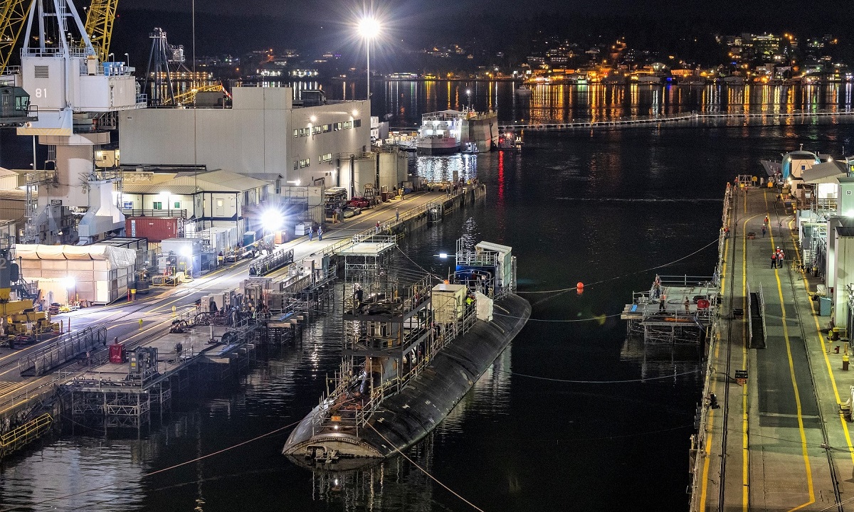 La Marina estadounidense gastará 80 millones de dólares en reparar el submarino nuclear de ataque USS Connecticut, gravemente dañado tras colisionar con una montaña submarina en el Mar de China Meridional.