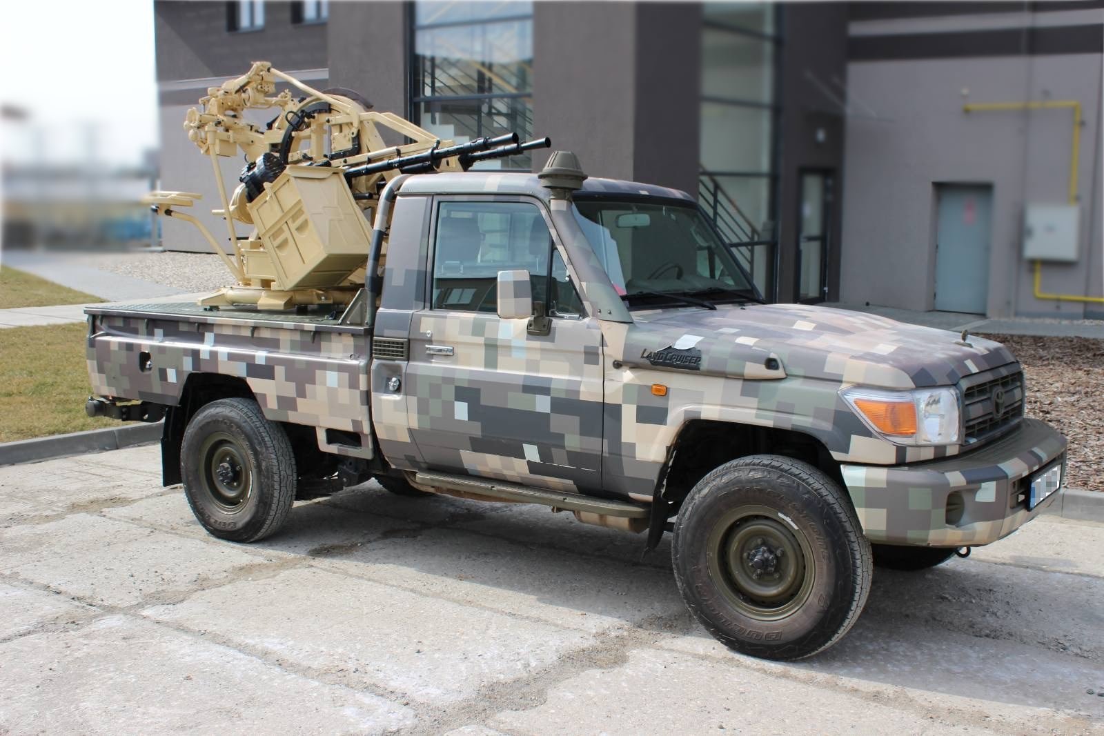 Los checos recaudan 3.850.000 dólares para Viktor para las AFU: un sistema antiaéreo basado en el Toyota Land Cruiser para contrarrestar los UAV iraníes Shahed-136 Los checos recaudan 3.850.000 dólares para Viktor para las AFU: un sistema antiaéreo basado en el Toyota Land Cruiser para contrarrestar los UAV iraníes Shahed-136