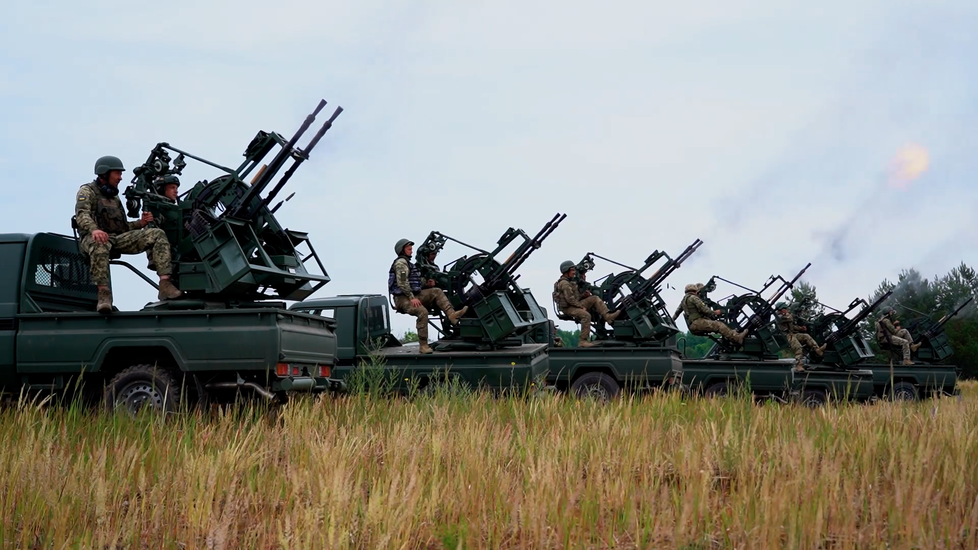 Las fuerzas de defensa antiaérea ucranianas reciben sistemas de defensa antiaérea Viktor de fabricación checa basados en Toyota Land Cruiser 70