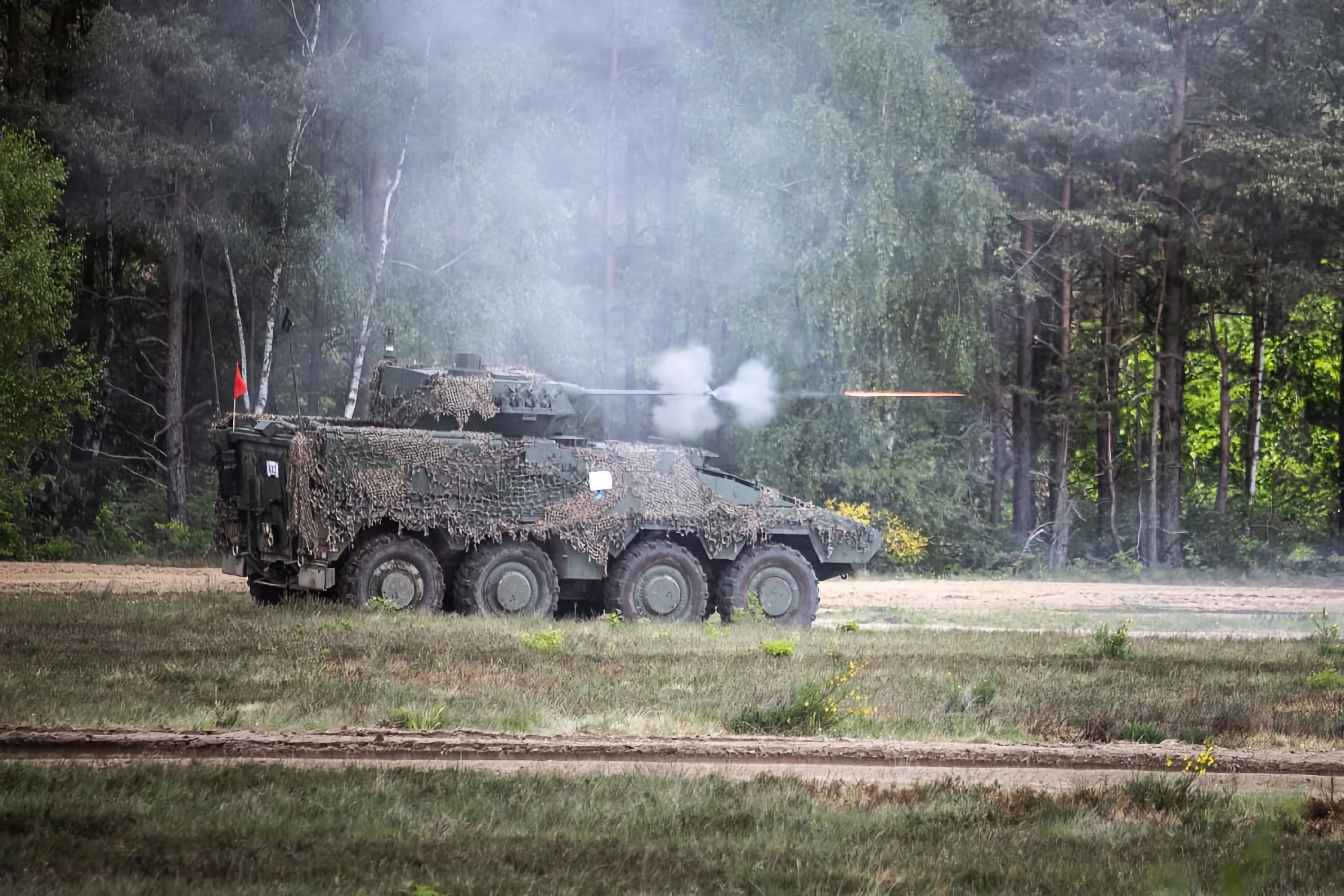 El ejército lituano probó el Vilkas BMP para sustituir a los vehículos blindados de transporte de personal de oruga M113 El ejército lituano probó el Vilkas BMP para sustituir a los vehículos blindados de transporte de personal de oruga M113