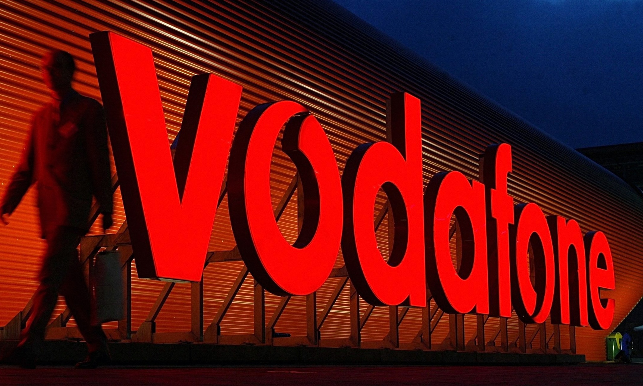 Vodafone proporciona megas y minutos gratuitos a los ucranianos en roaming en Rumanía, Moldavia, Hungría y Polonia. Vodafone proporciona megas y minutos gratuitos a los ucranianos en roaming en Rumanía, Moldavia, Hungría y Polonia.