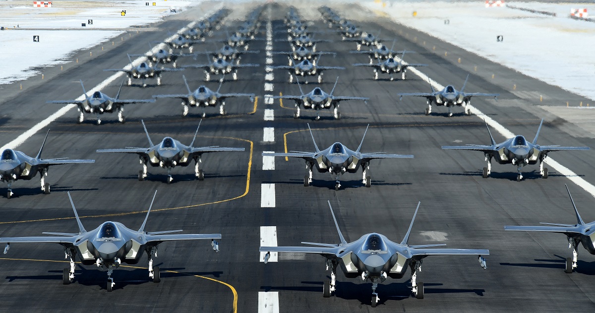 El Pentágono suspende las entregas de cazas F-35 TR-3 mejorados por problemas de software El Pentágono suspende las entregas de cazas F-35 TR-3 mejorados por problemas de software