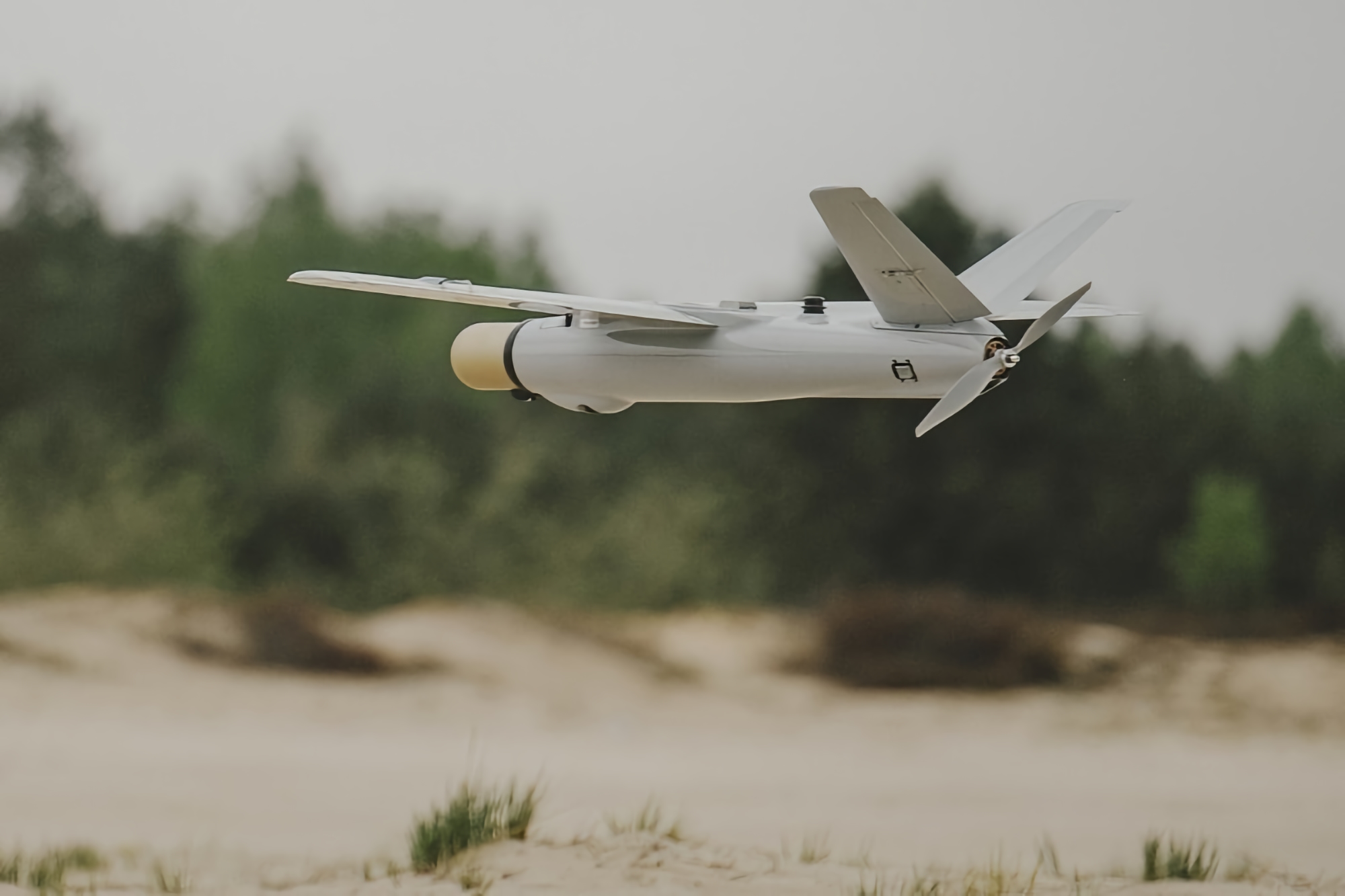 Lituania transferirá a Ucrania los drones kamikaze Warmate: pueden volar a una velocidad de 150 km/h y destruir equipos enemigos a una distancia de hasta 30 km Lituania transferirá a Ucrania los drones kamikaze Warmate: pueden volar a una velocidad de 150 km/h y destruir equipos enemigos a una distancia de hasta 30 km