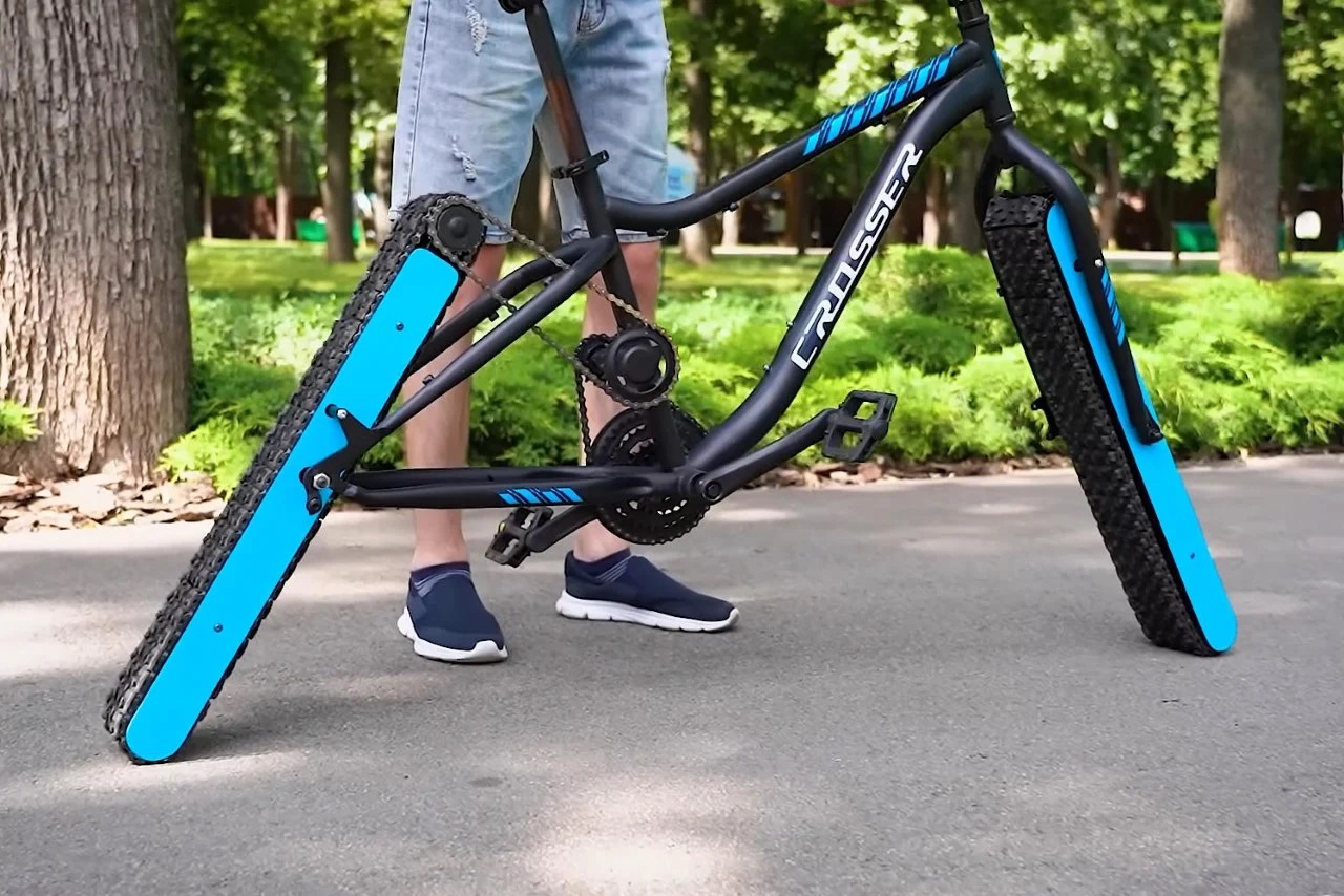 Un bloguero ha creado una bicicleta sin ruedas, ¡y anda! (vídeo) Un bloguero ha creado una bicicleta sin ruedas, ¡y anda! (vídeo)